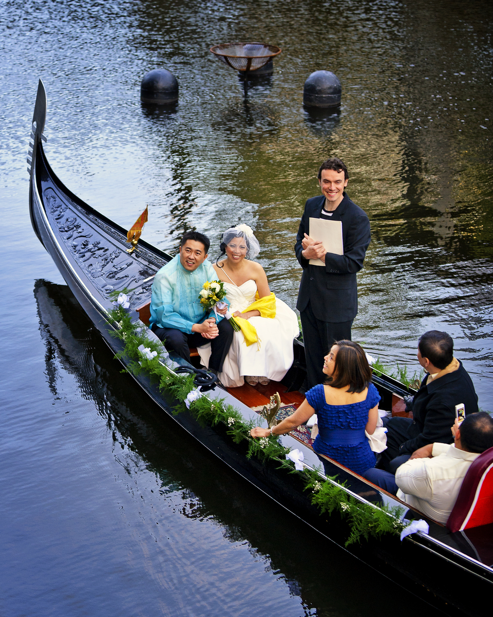 Gondola Wedding 3804.jpg