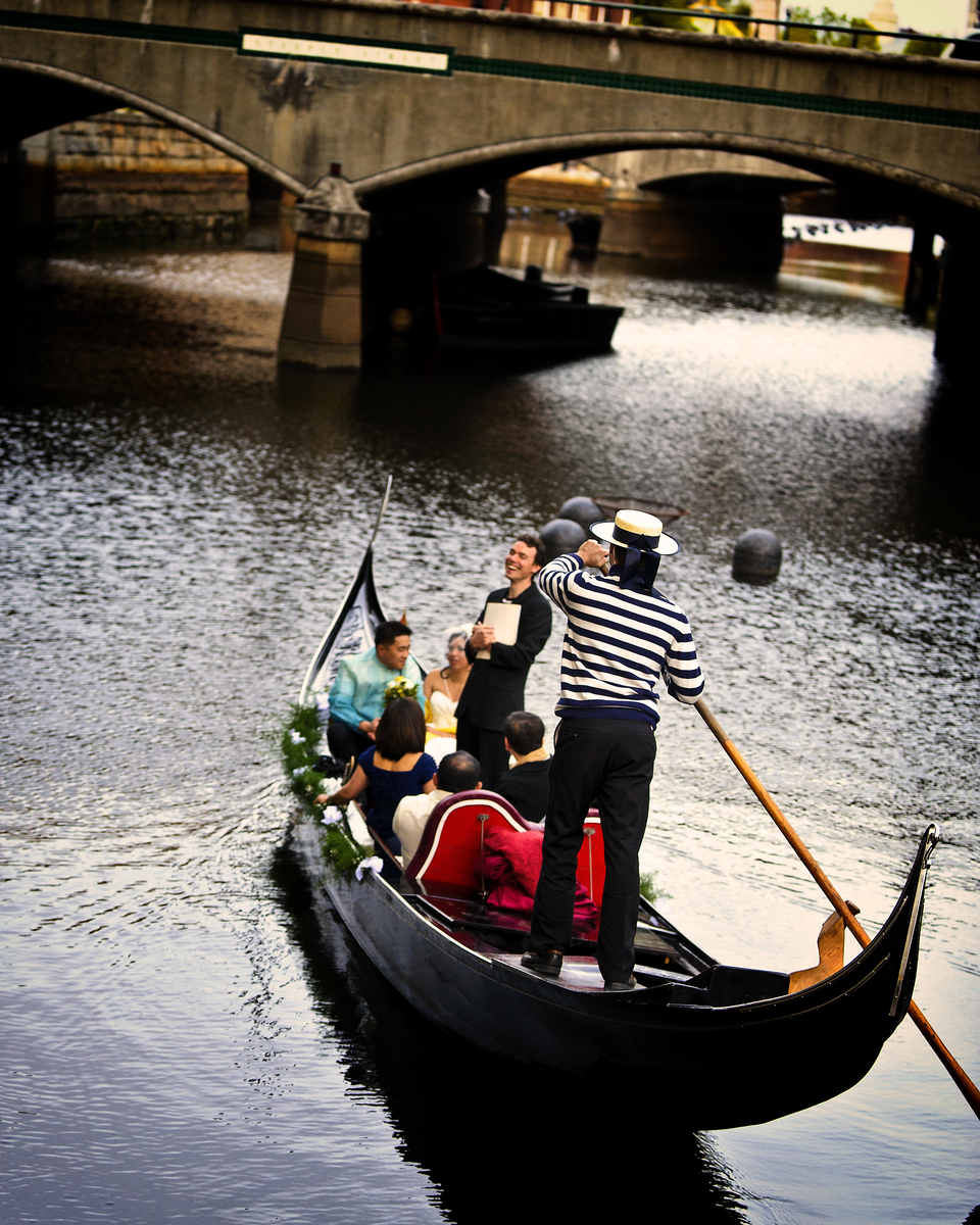 Gondola Wedding 3806.jpg