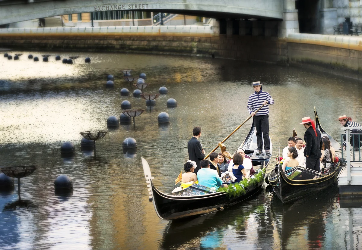 Gondola Wedding 3799.jpg