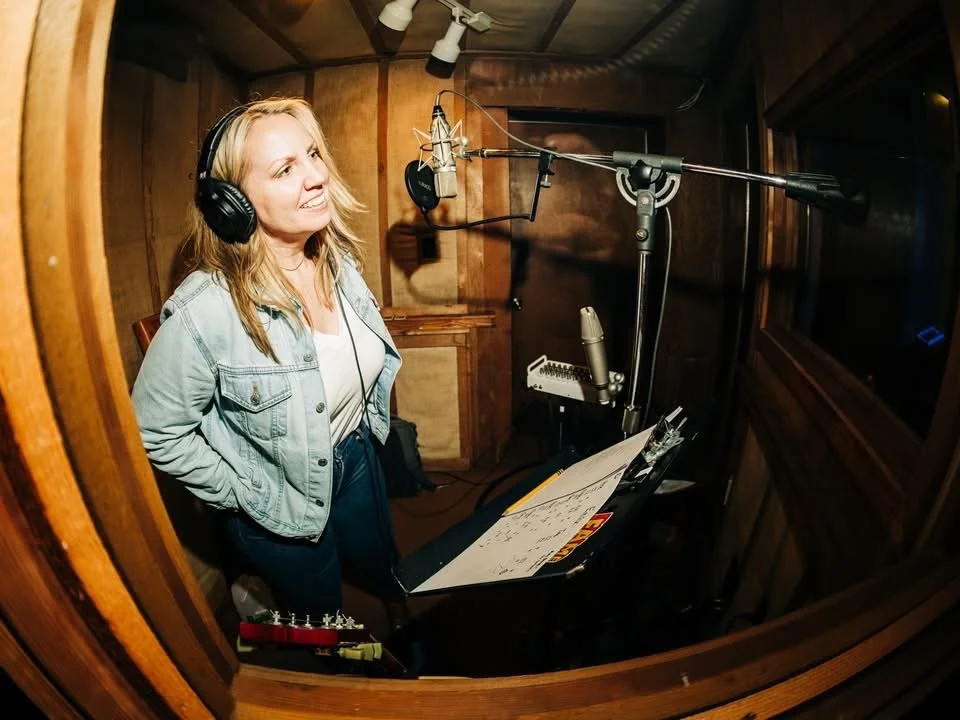 Mary Bragg joins Single Lock with new song featuring John Paul White