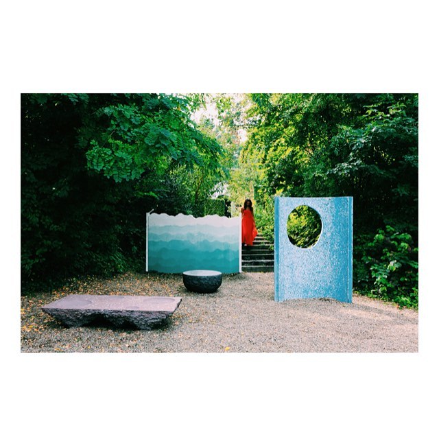 Petrified Carpets in the gardens of Marres for The Materiality of the Invisible 🔮 + 🙋🏽curated by @huibhaye and Lex ter Braak @marres_maastricht @janvaneyckAcademie 📸 Photo by Romy Finke @nypelslab #thematerialityoftheinvisible#art#archeology#arch