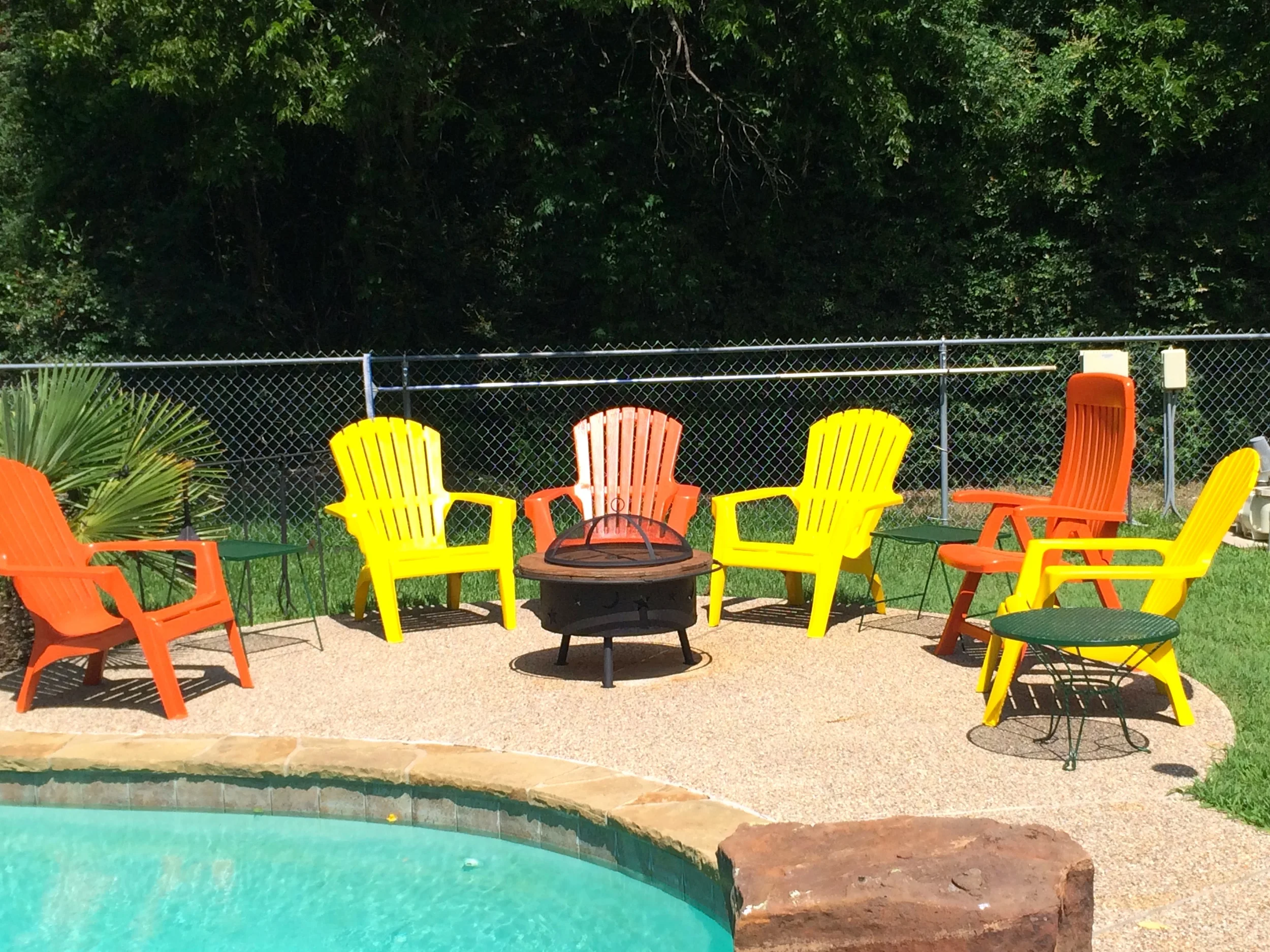 painted lawn furniture