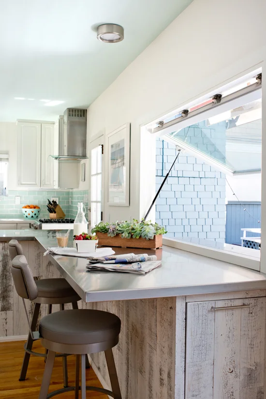 VintageBeachCottage_3.jpg