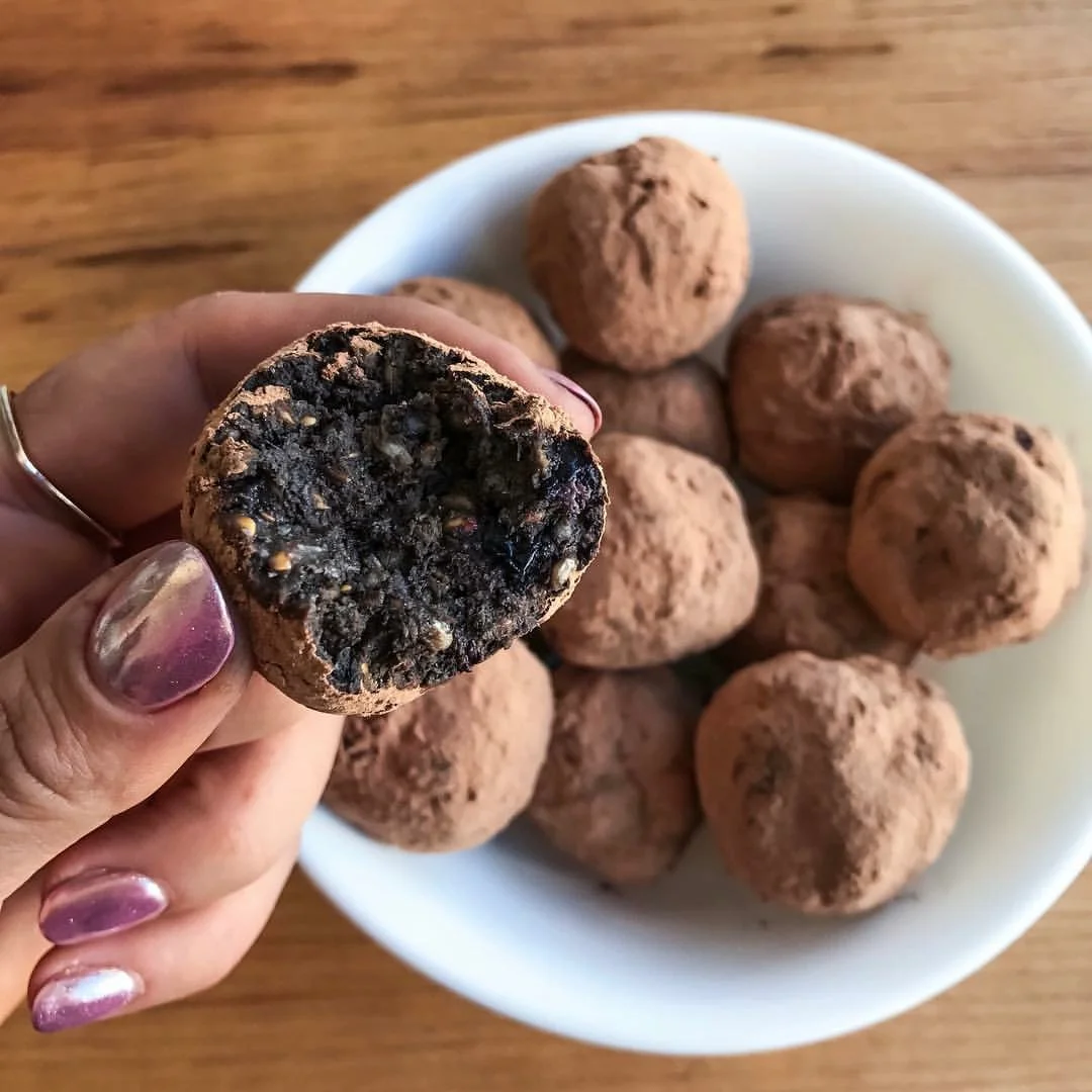 ENDLESS SUMMER ENERGY BALLS: