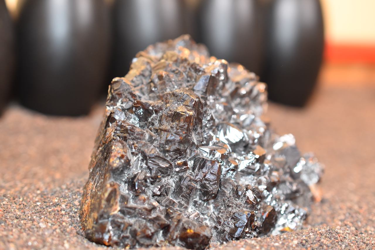 Stone Feature: Sphalerite, TN