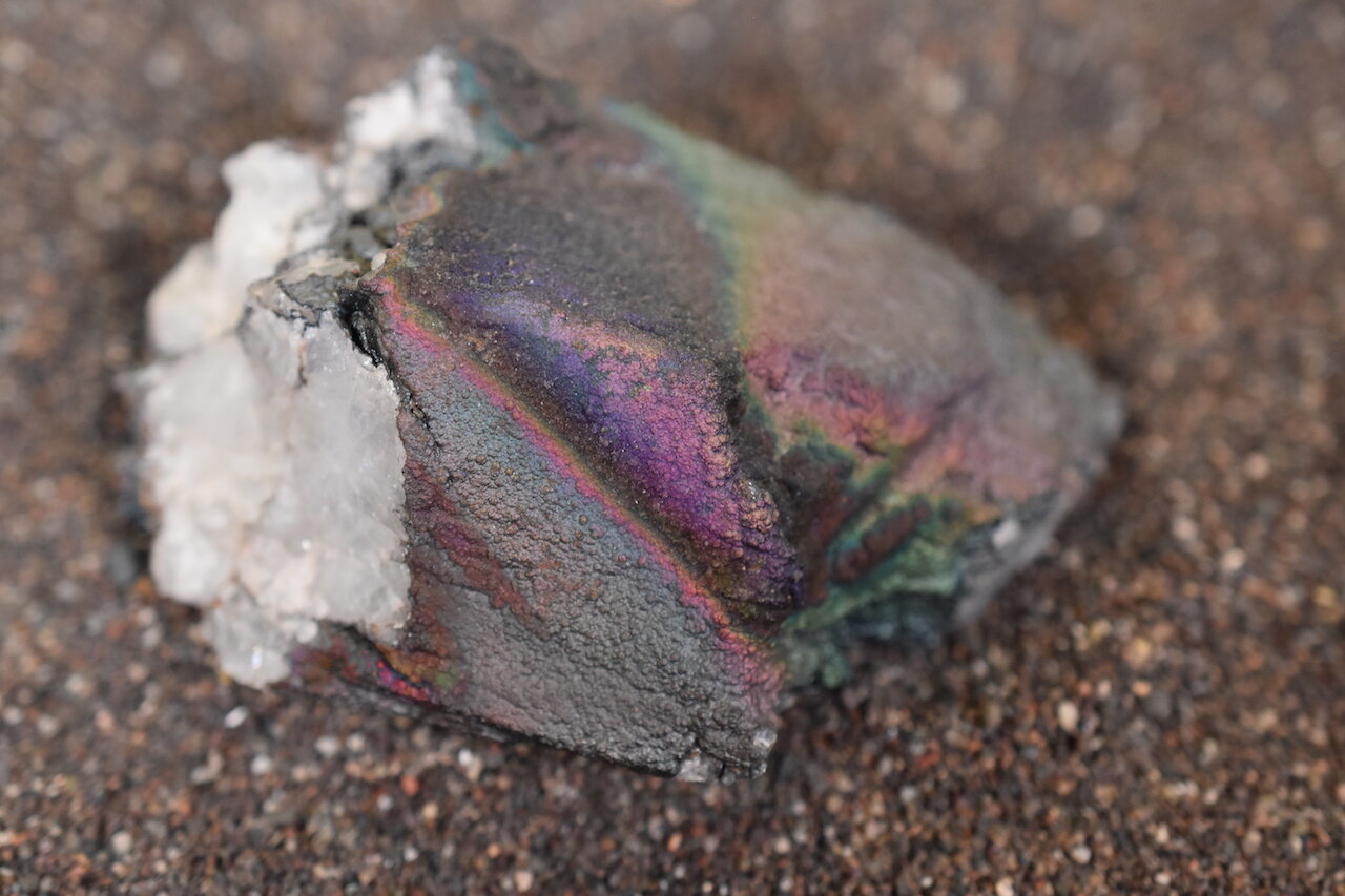 rainbow-hematite-quartz-landscape