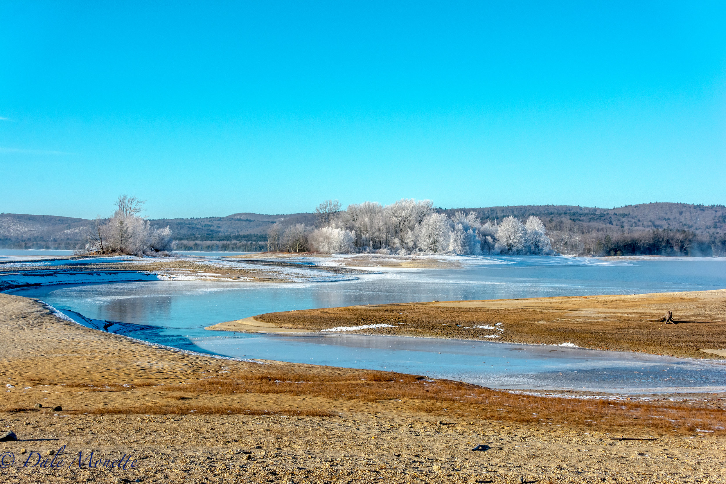   Here are a couple pictures of the Quabbin at 6 below zero in the early morning sun. &nbsp;Bring on winter! &nbsp; 12/20/12  