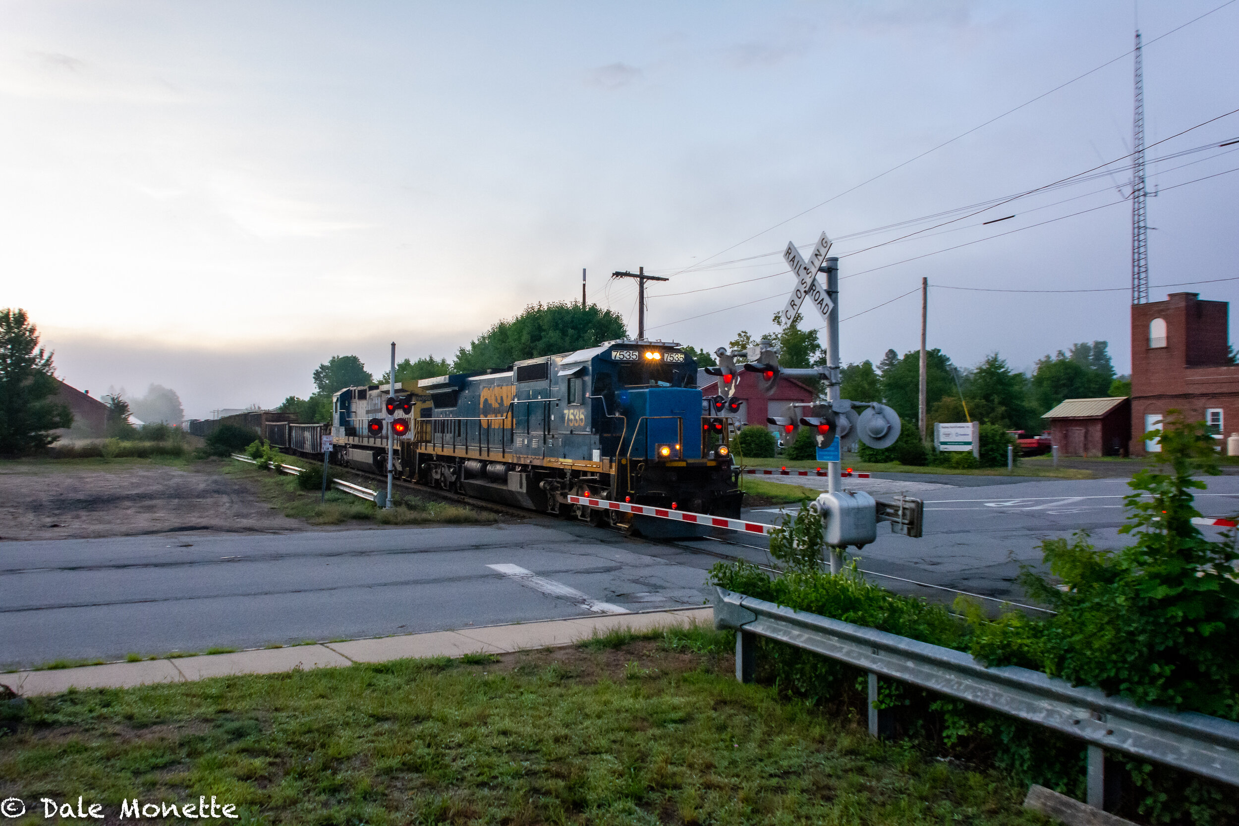   Out of the early morning fog came this Pan Am railways freight train at 6:10 in the AM….always a ground shaking event when these babies rumble by.  Orang MA crossing….  