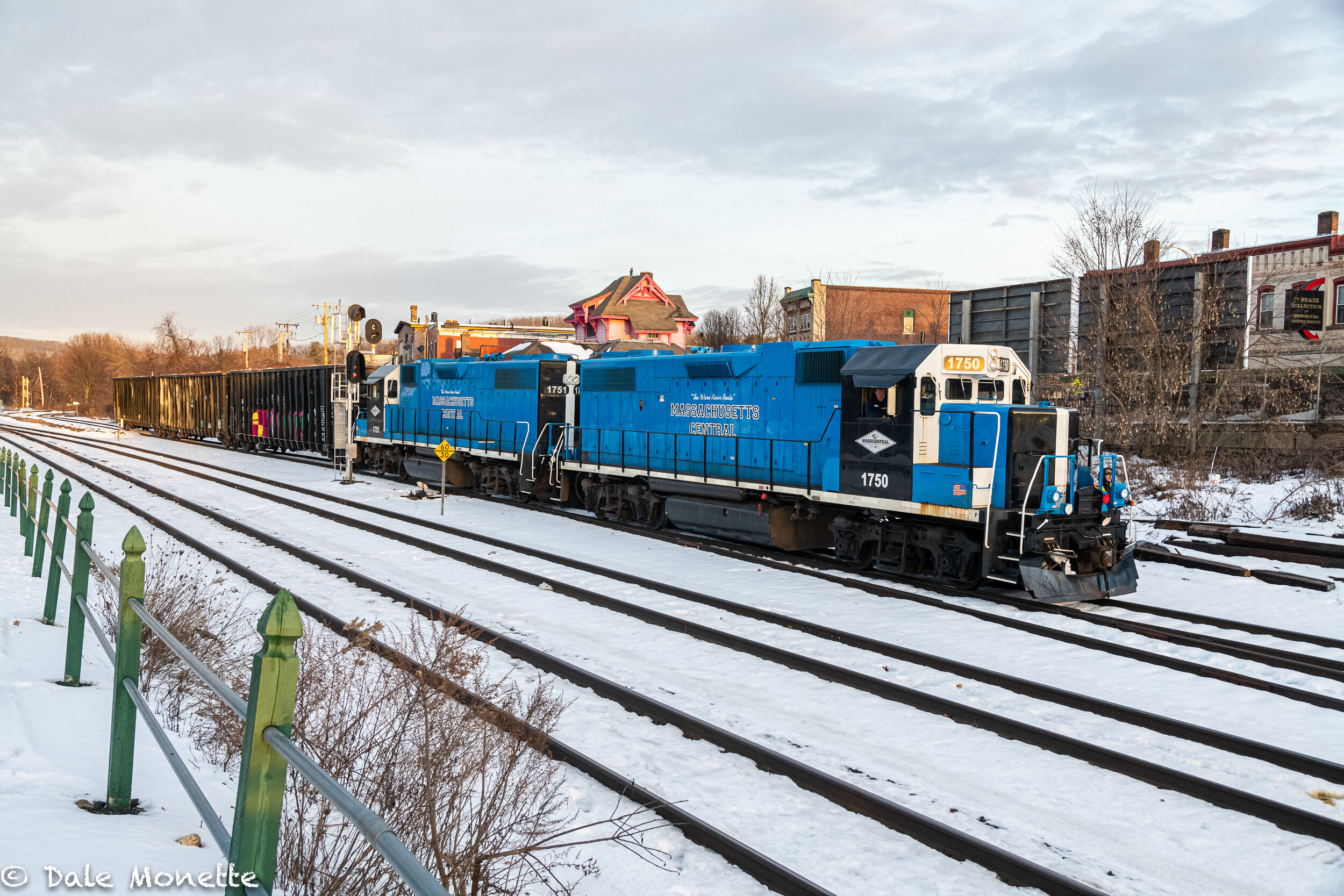   I haven’t done much wildlife since hunting season opened as I didn’t want to get shot, but here are a few railroad shots. Palmer, MA.  Central Massachusetts putting a train together.  