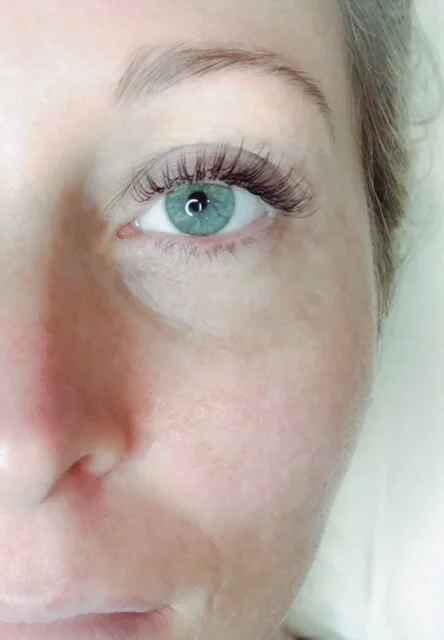 Paradise Lashes Beautiful You Learn About Eyelash Extensions Lash Lift And Microblading Eyelash Extensions Classic Or Volume