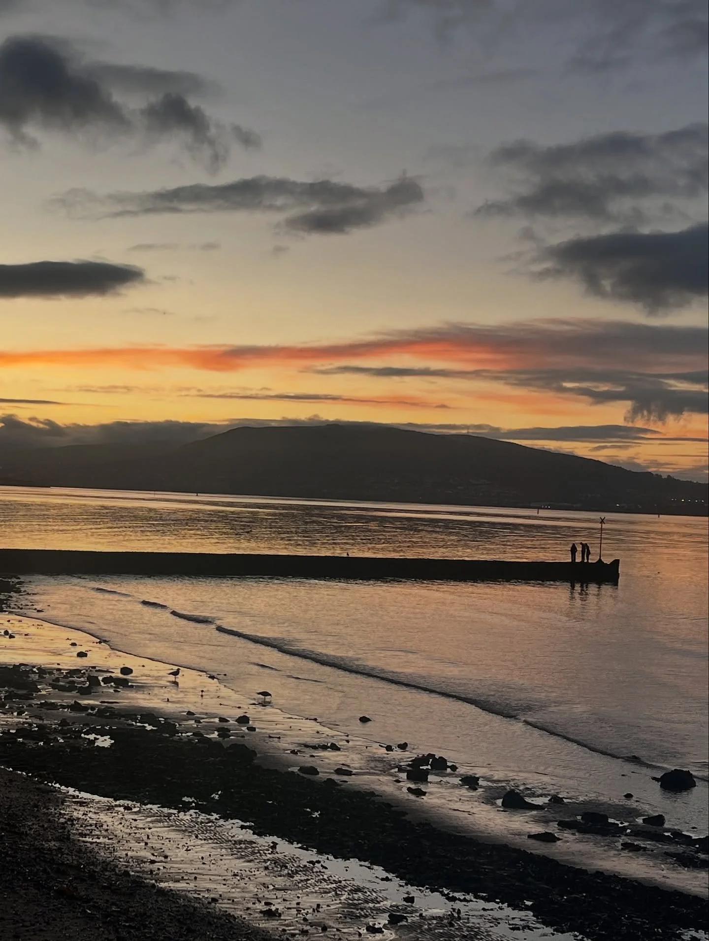 A few moments appreciating sunsets and the last of the Autumn sun before the dark Winter days. 

A reminder to slow down and take time to find beauty in the simplest of every day moments. ❤️