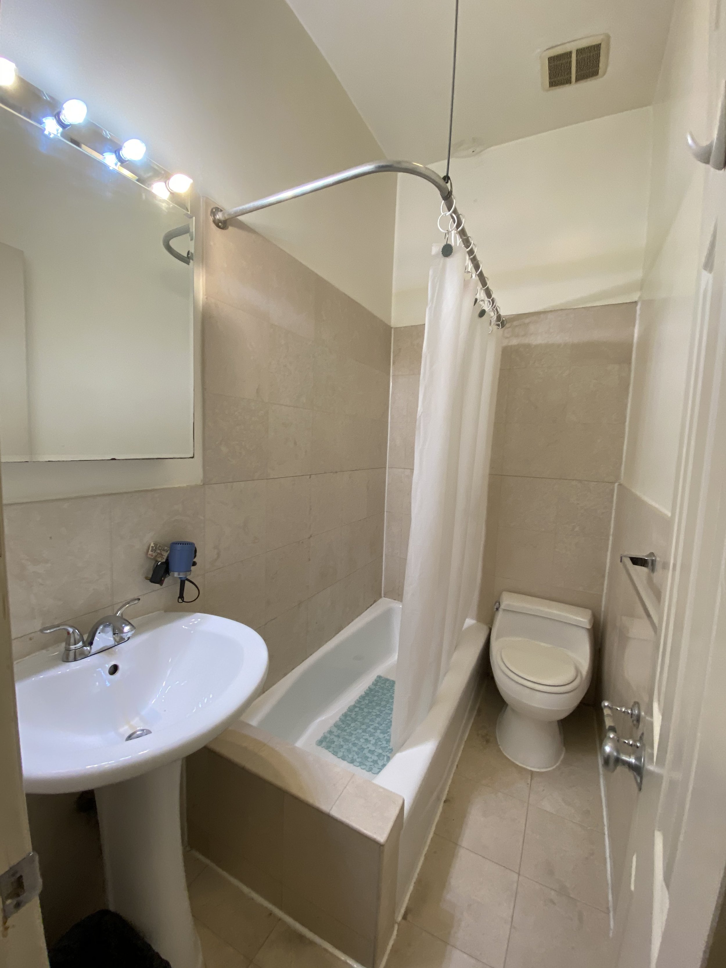 Bathroom.jpeg