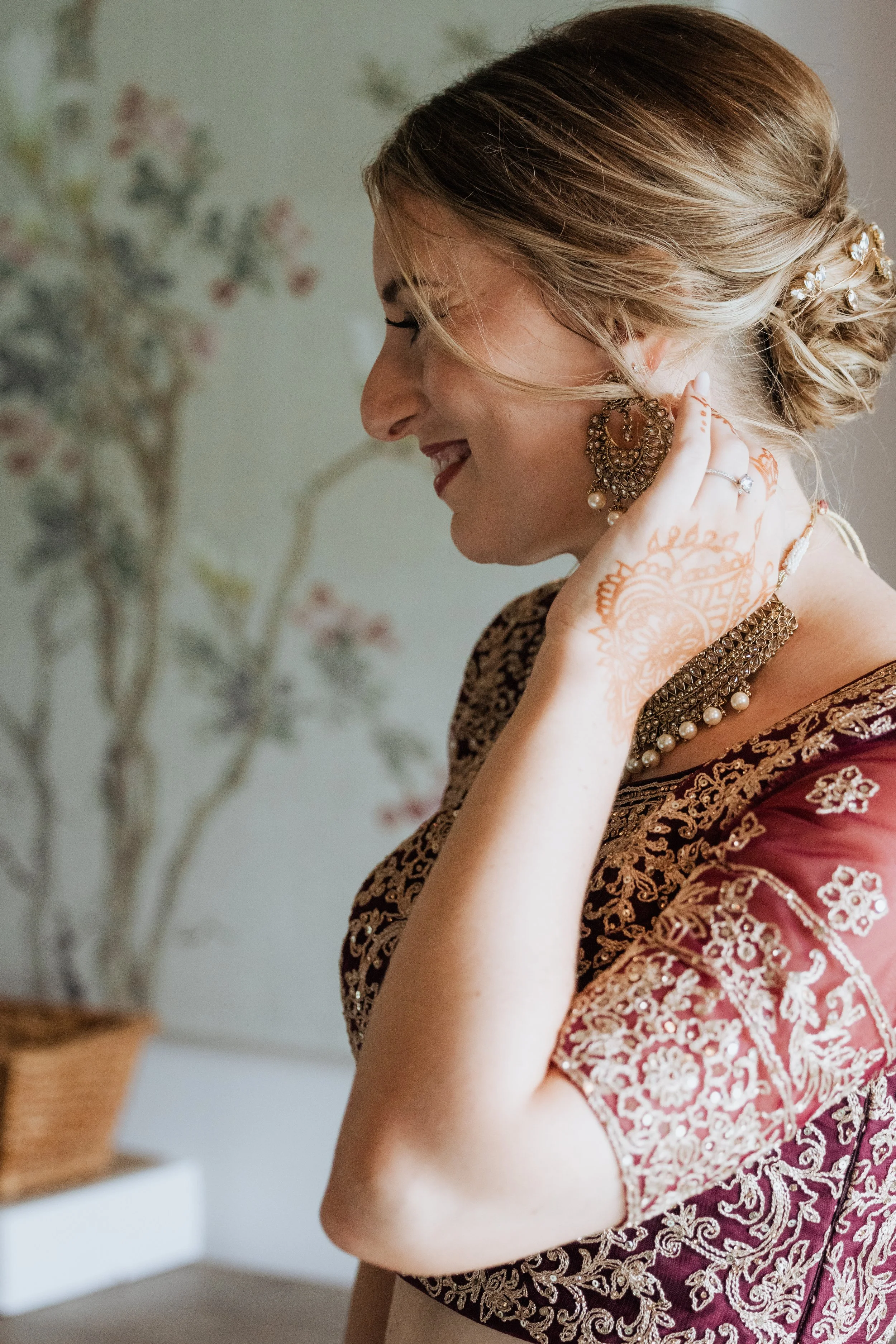 Maria&Ajay-Morning Prep-278.jpg