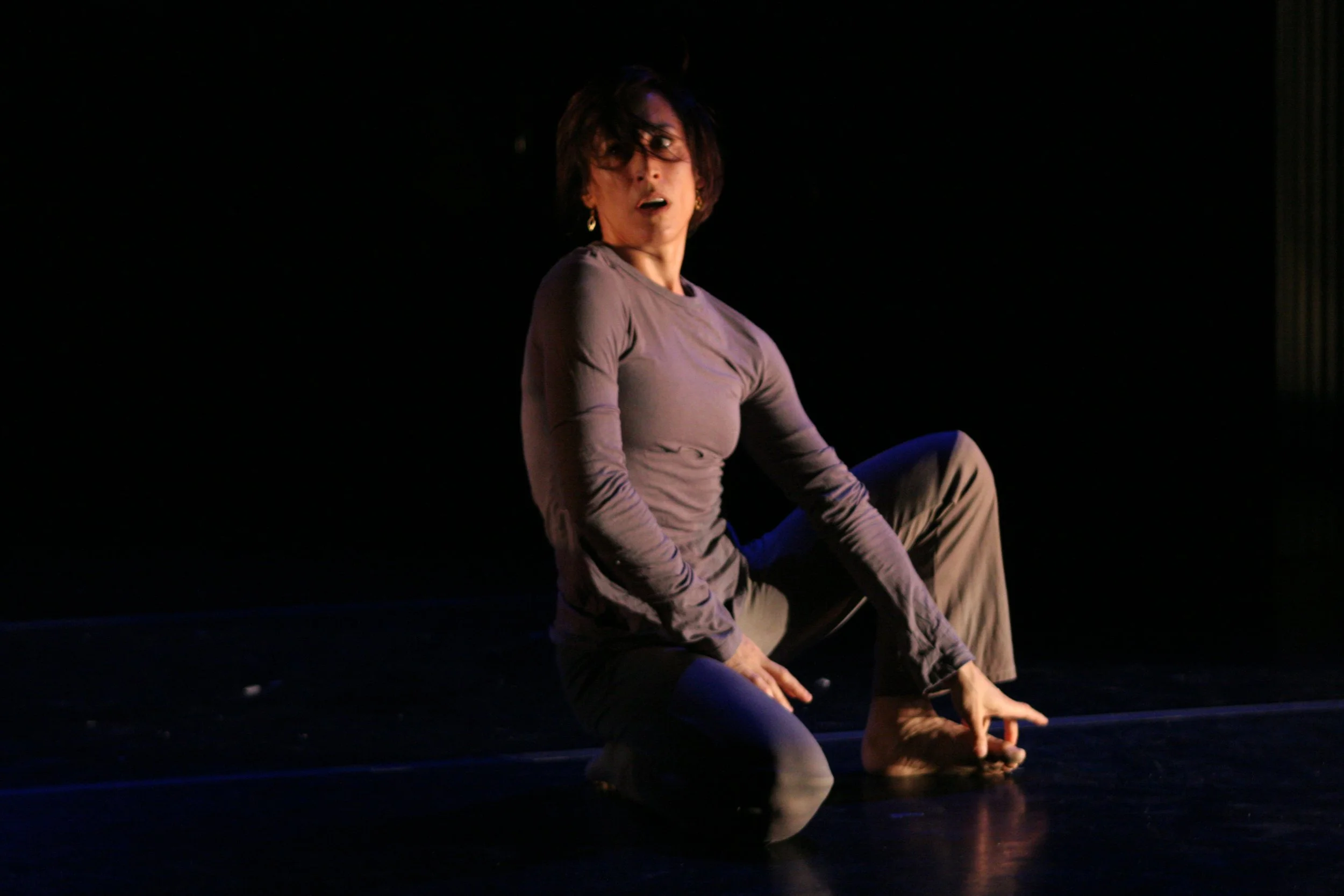 Amy Pivar Dances / Dance New Amsterdam, NYC / Bone Needles premiere, April 2006