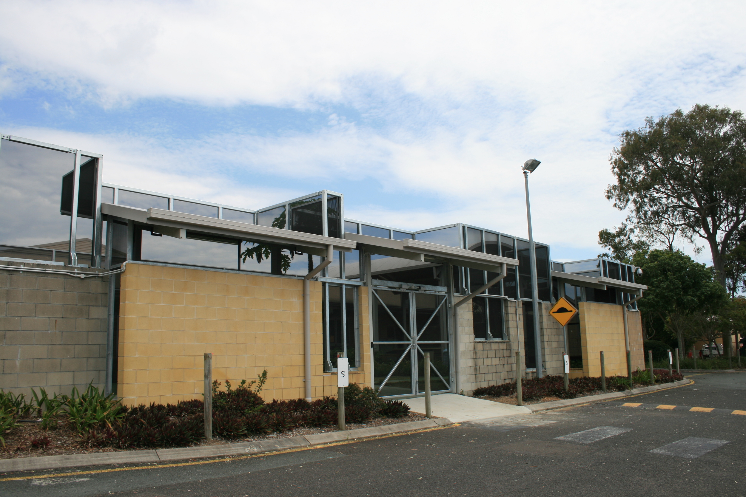 Redlands Hospital finished Screens