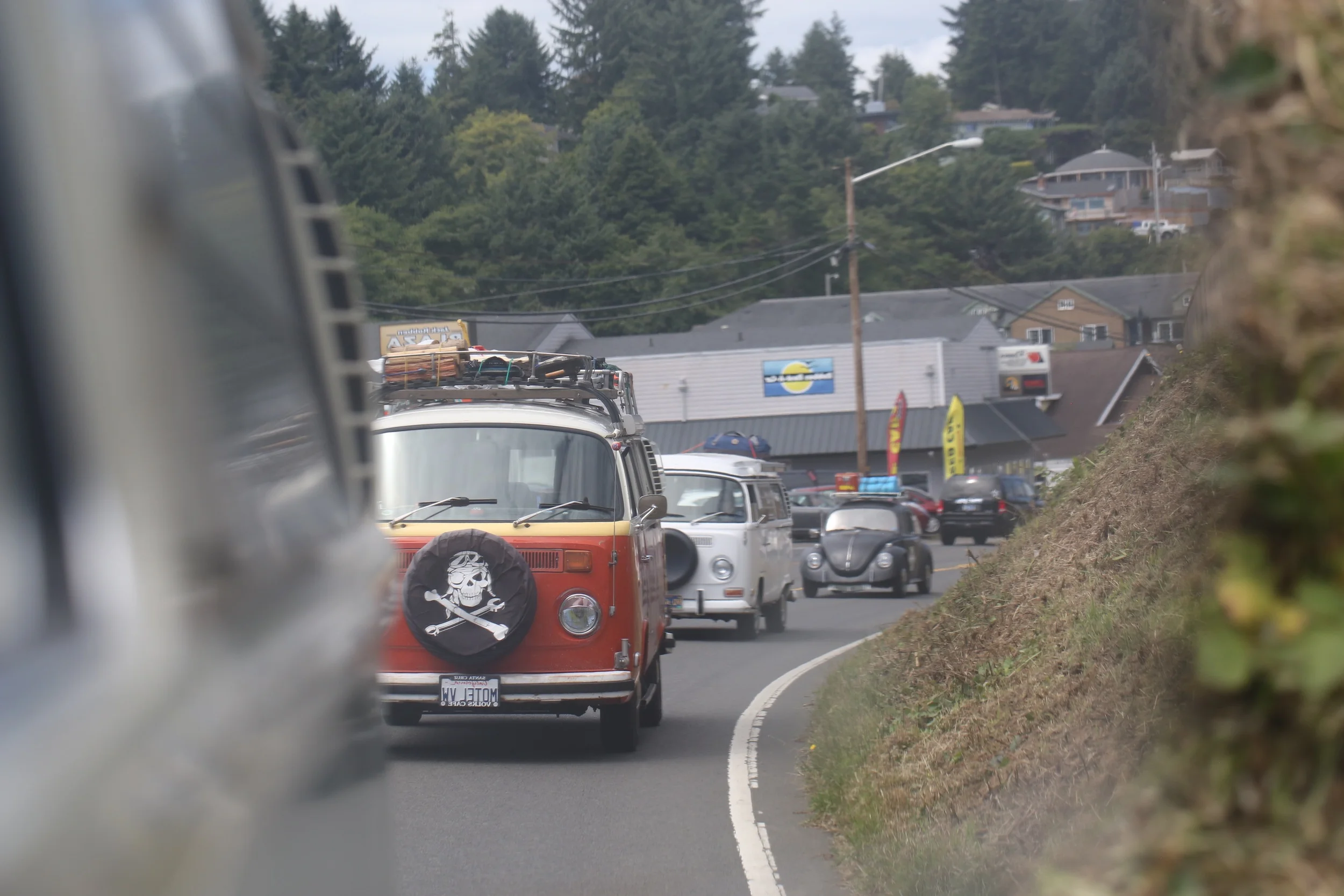 creeping through small towns towards Coos Bay