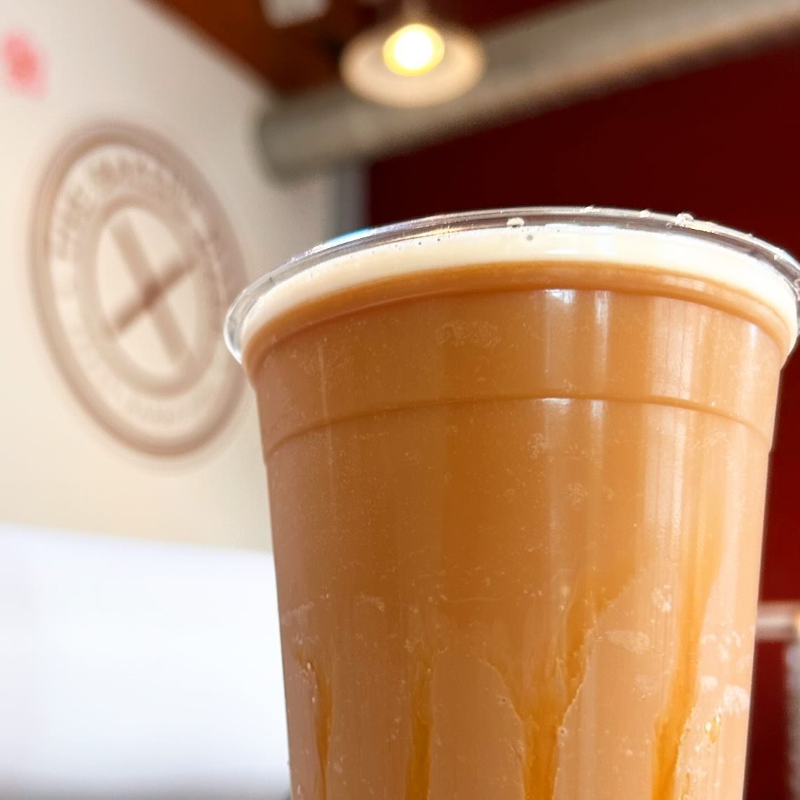 Dark chocolate &amp; caramel come together in our nitro coffee as part of the spring specials at the Baker&rsquo;s Mark. 
-
#freshbakedsubs
-
#pdxeats #pdxnow #eatpdx #hereforportland #pdxcoffee #seportland #nwportland #eaterpdx