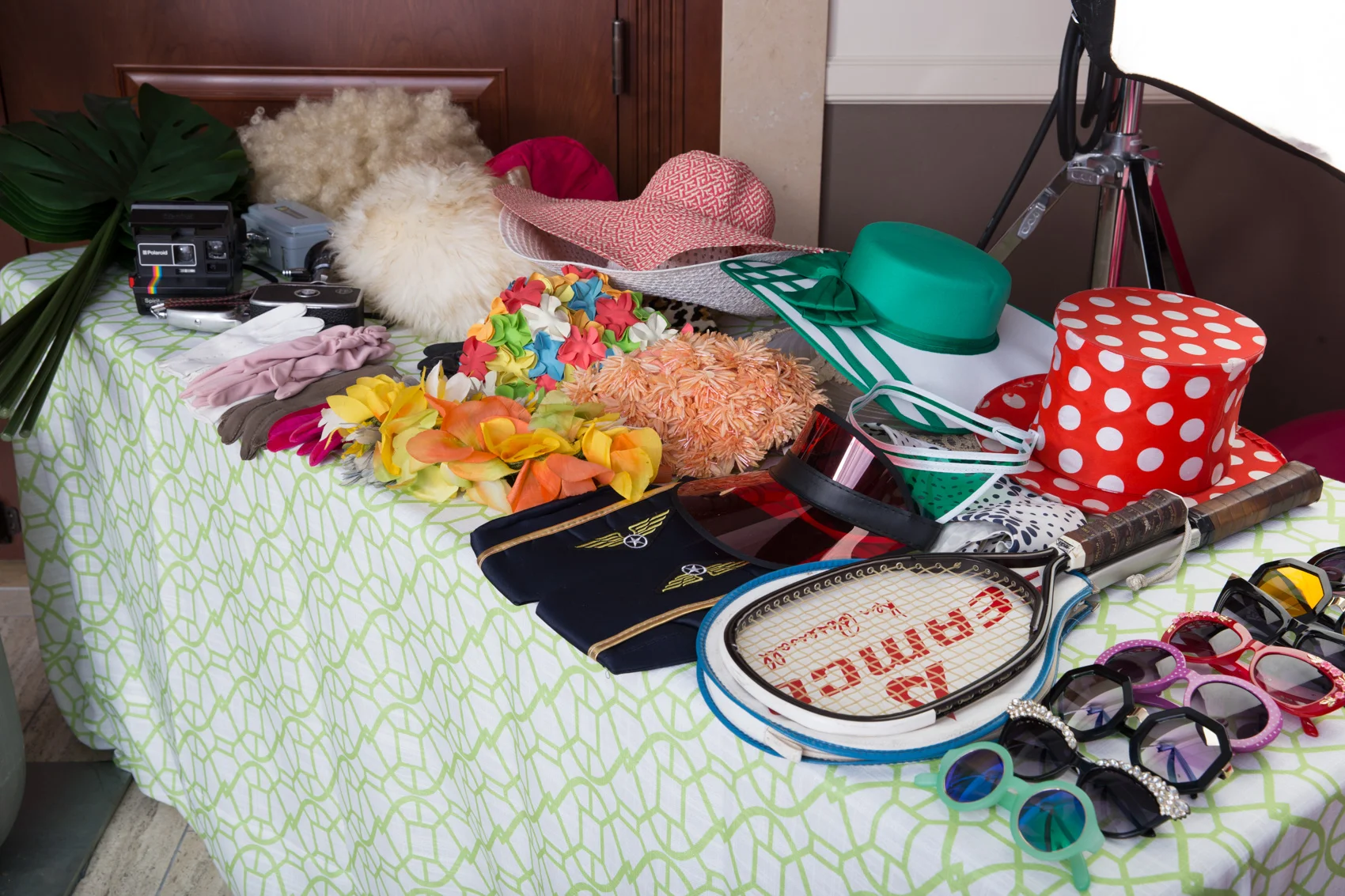 Theme: Vintage Palm Springs with Pan Am motif