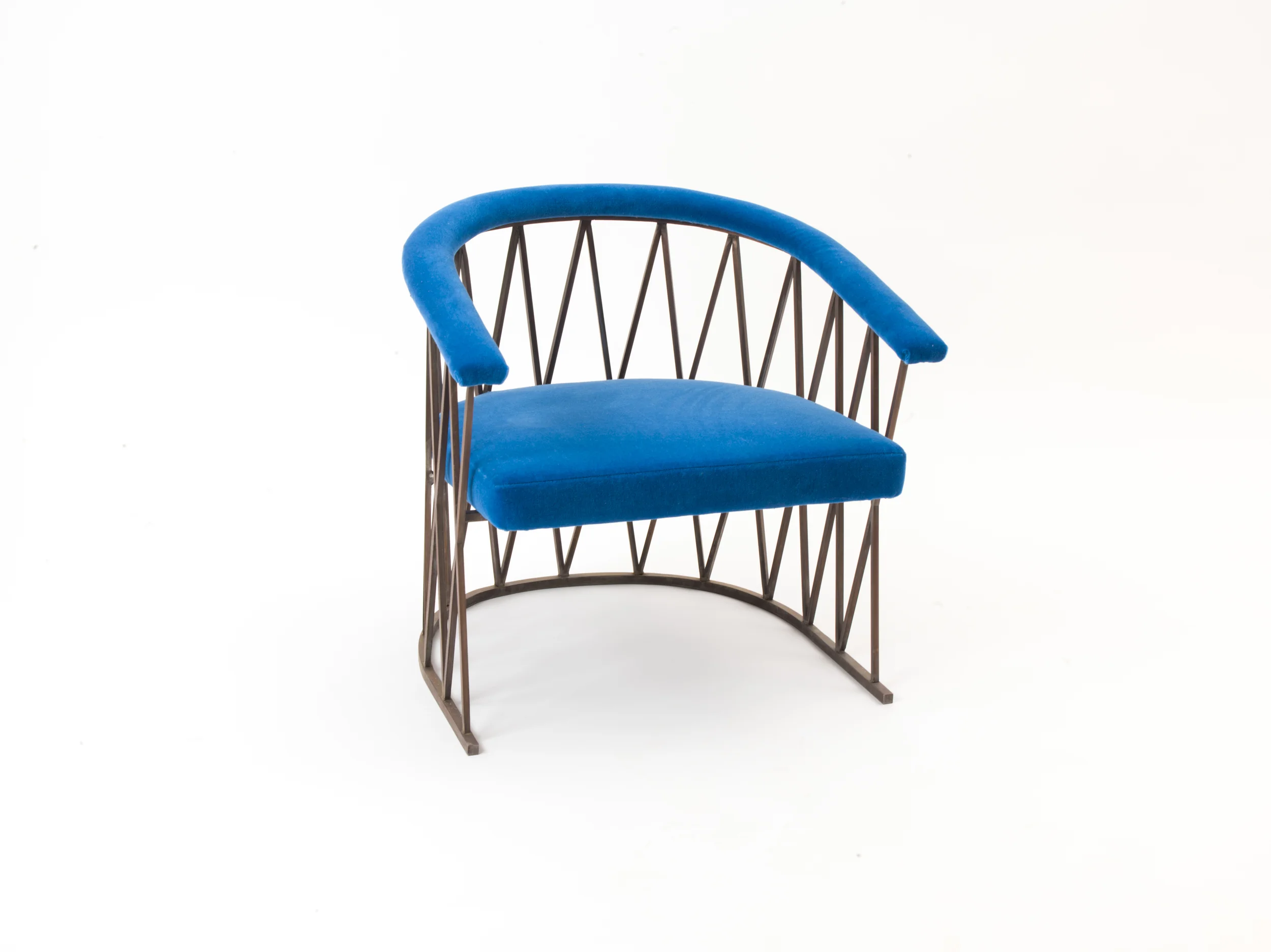 walkway lounge chair