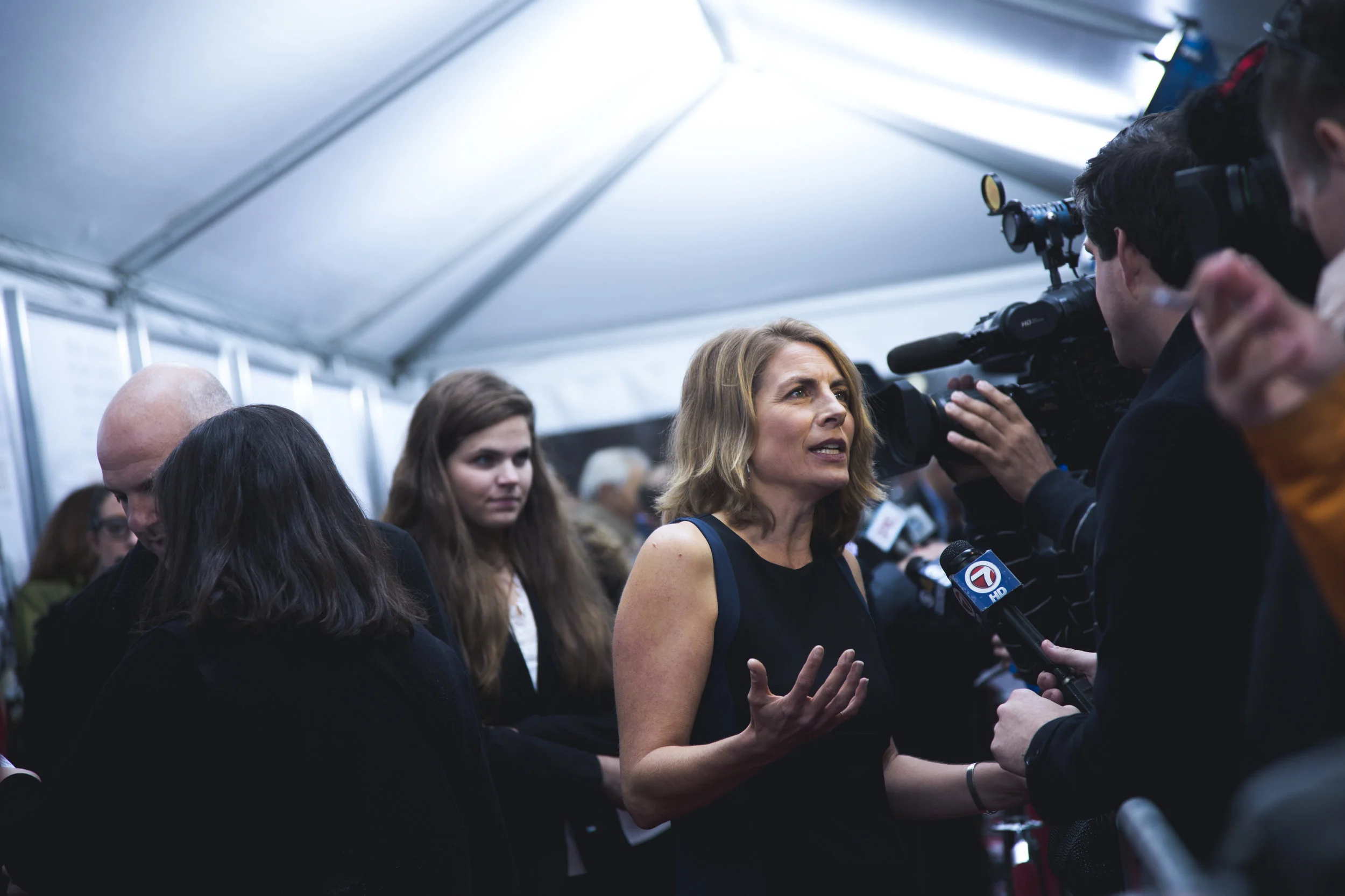   Brookline, Boston  / October 27, 2015  Boston Globe Spotlight reporter Sacha Pfeiffer, played by Rachel McAdams, walks the red carpet before a screening of the film “Spotlight” at the Coolidge Corner Theatre in Boston.&nbsp; 