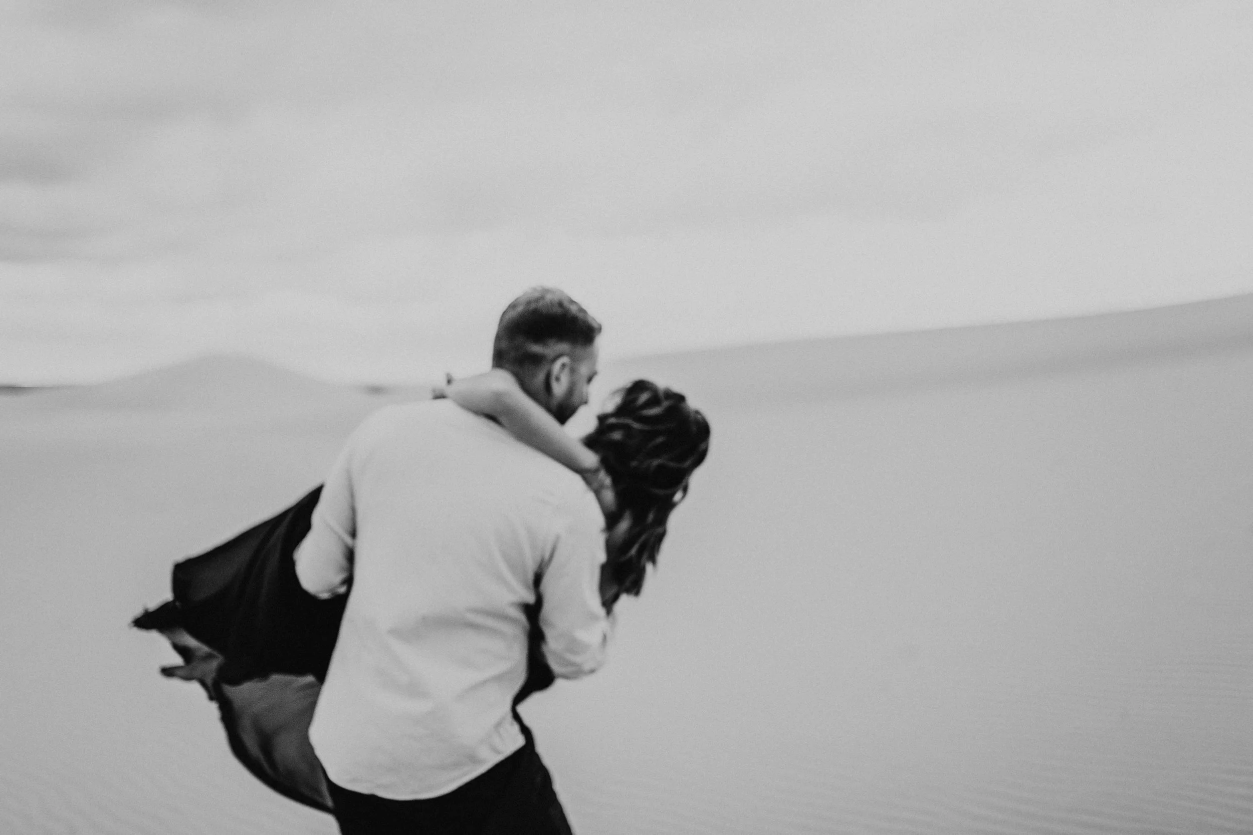 Sarah+Scott_DunesEngagement_84.jpg