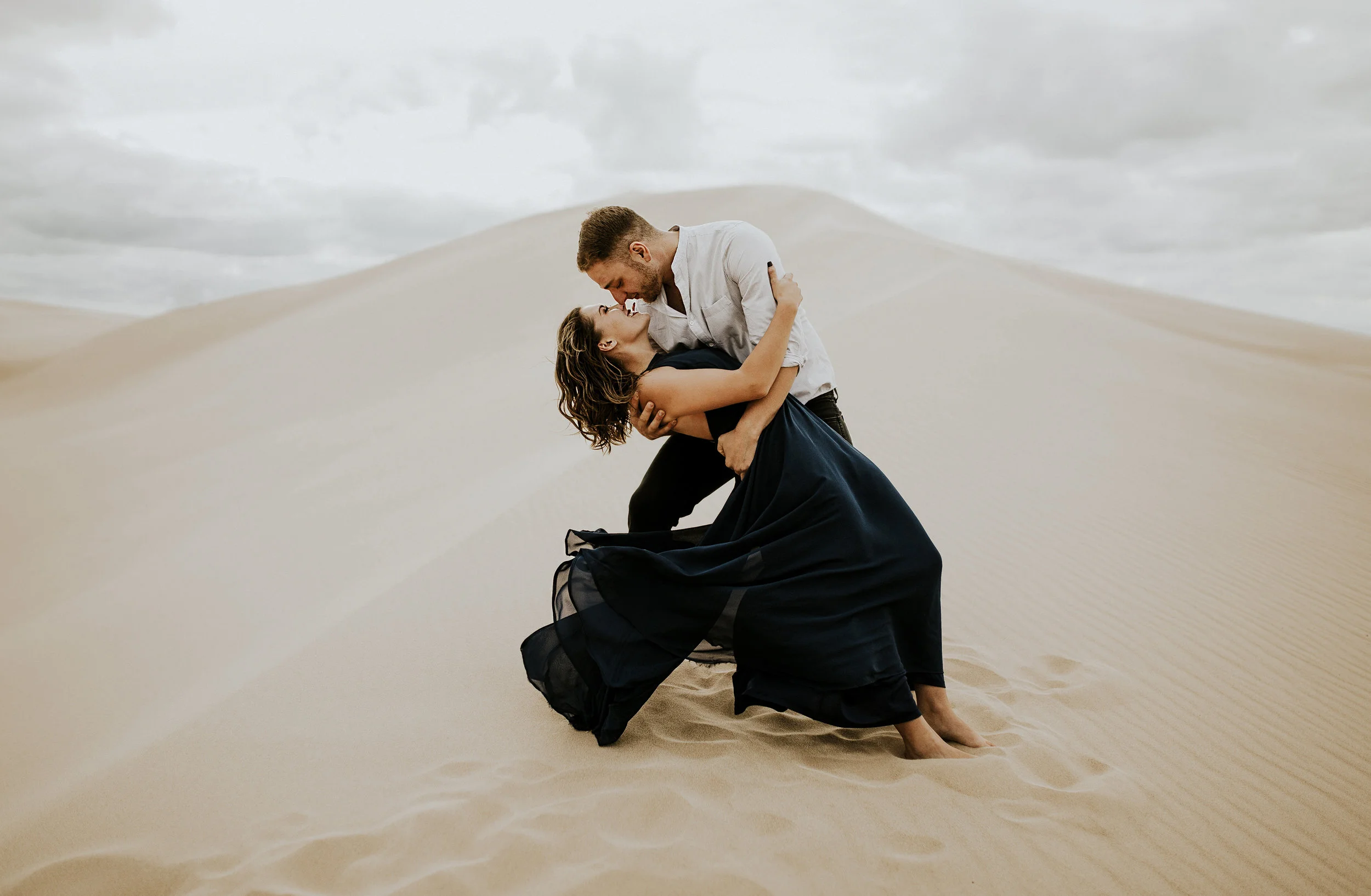Sarah+Scott_DunesEngagement_200.jpg