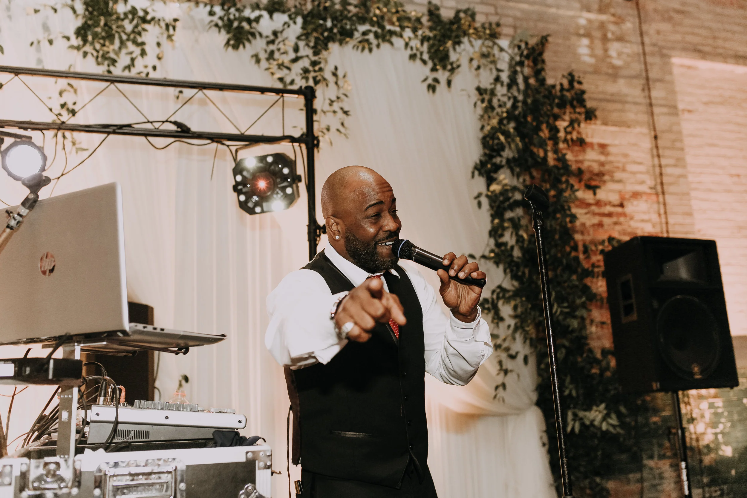 Rachel+Timothy_Wedding_989.jpg