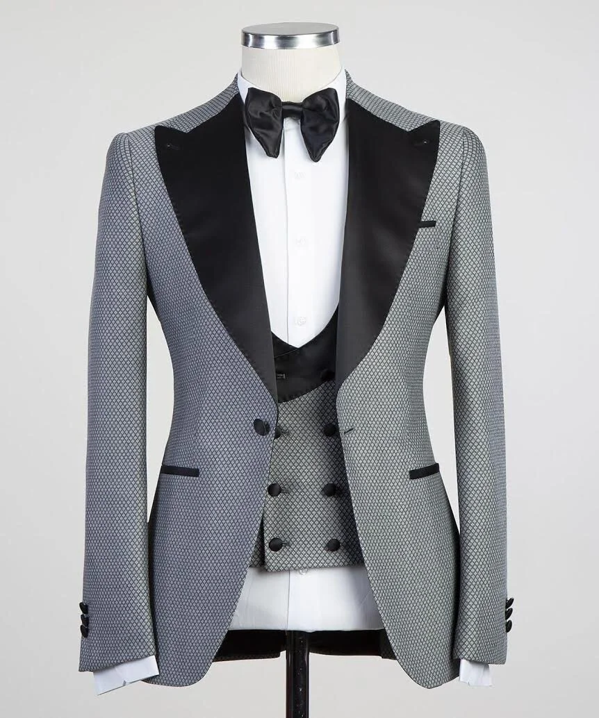 PROM 2020 - GREY / BLACK DIAMOND PATTERN 3-PIECE TUXEDO