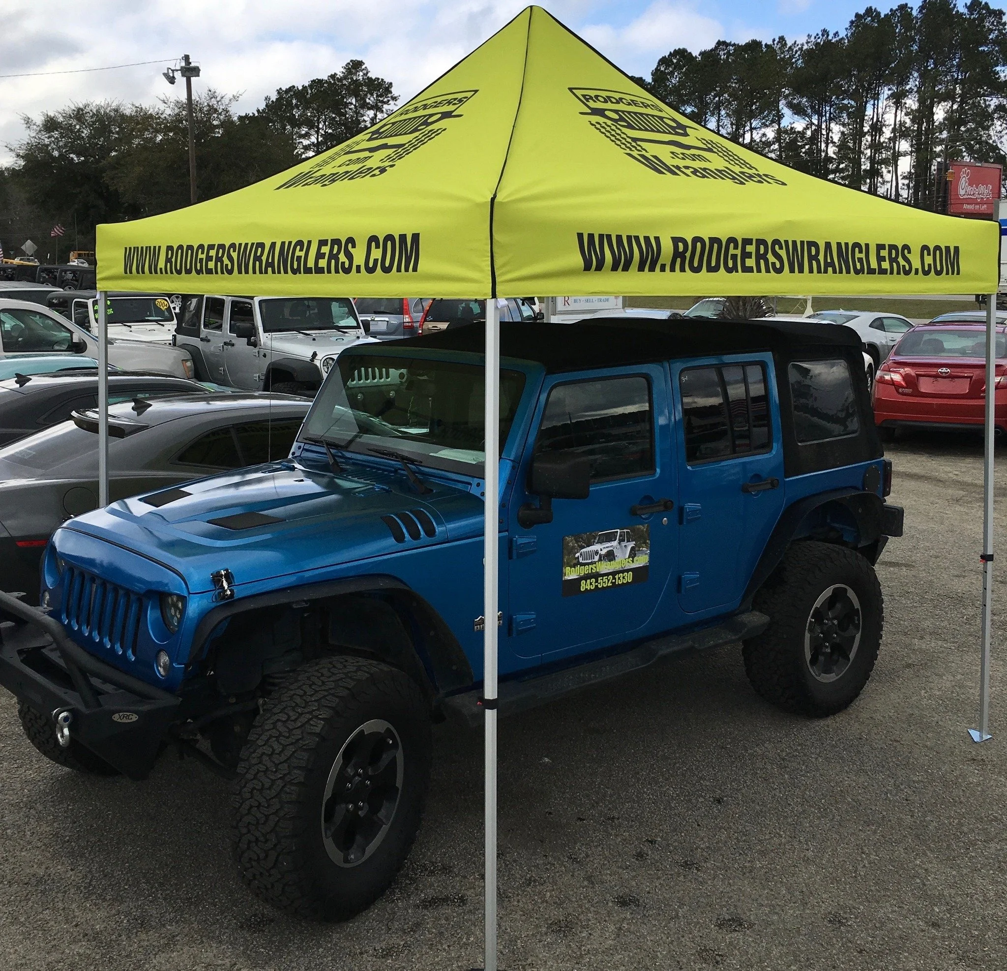 Ready to grab attention at your next event? Whether it&rsquo;s a business expo, festival, or car lot, custom logo tents, table throws, and flags are built to turn heads. 

Want to show off your brand in a bold new way? Grab the spotlight! Visit drift