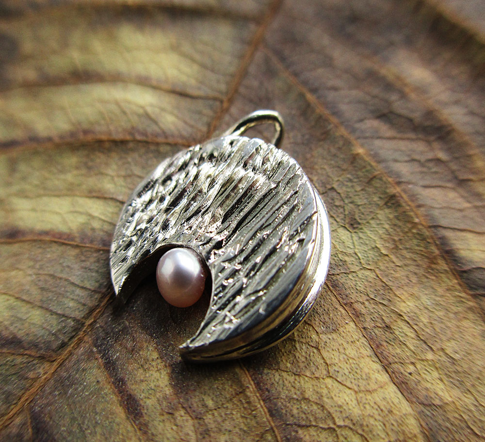 cast : pendant