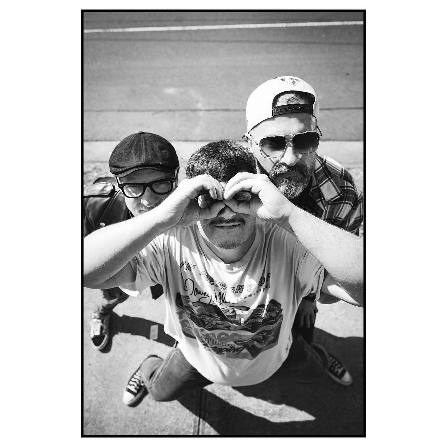 RELAYS with THE MODS