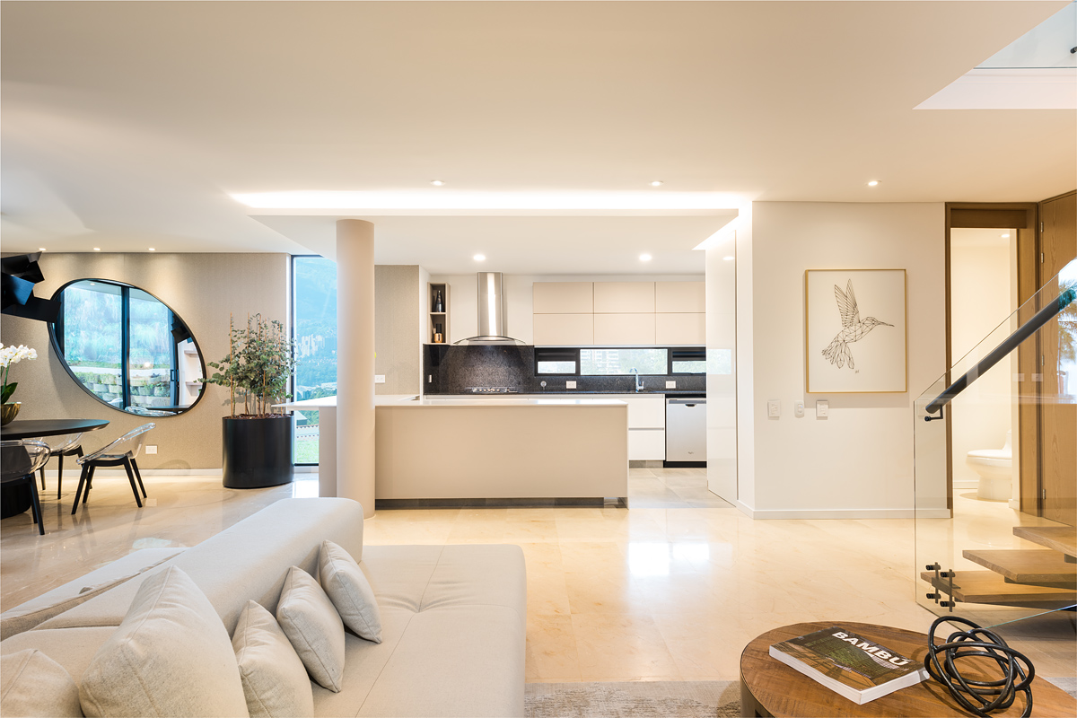 Fotografía para inmobiliarias, cocina casa Calleja. Jorge Mesa fotógrafo de arquitectura