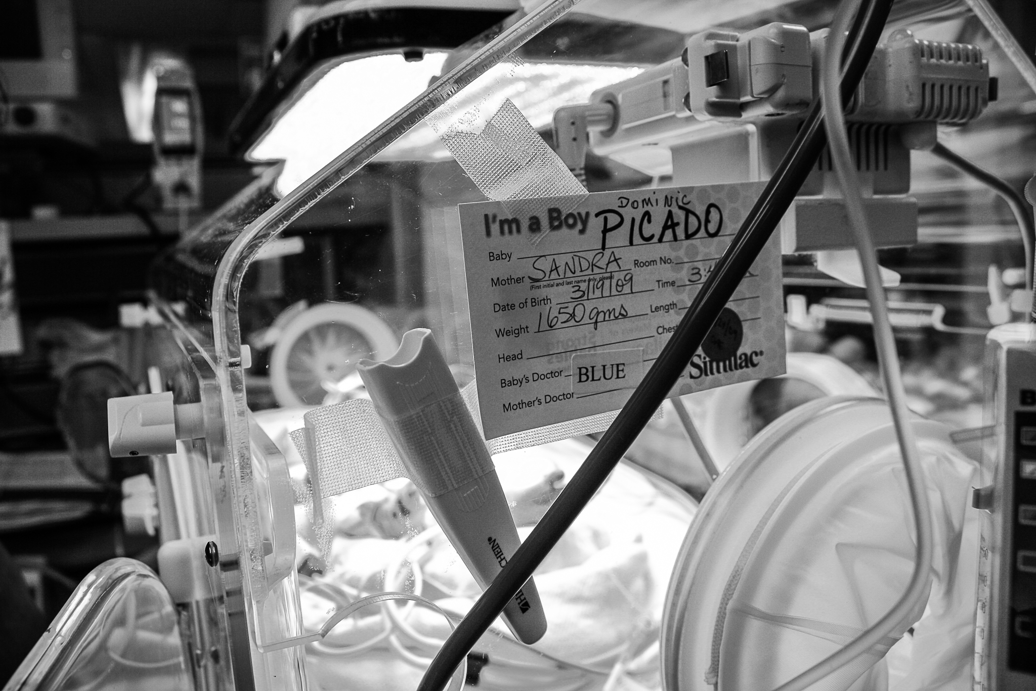 nicu_photography_hprhs_hypoplasticheart_photojournalism_newyork_mountsinai_hospital_photo_preemie_nyc_heart_defect-064.jpg