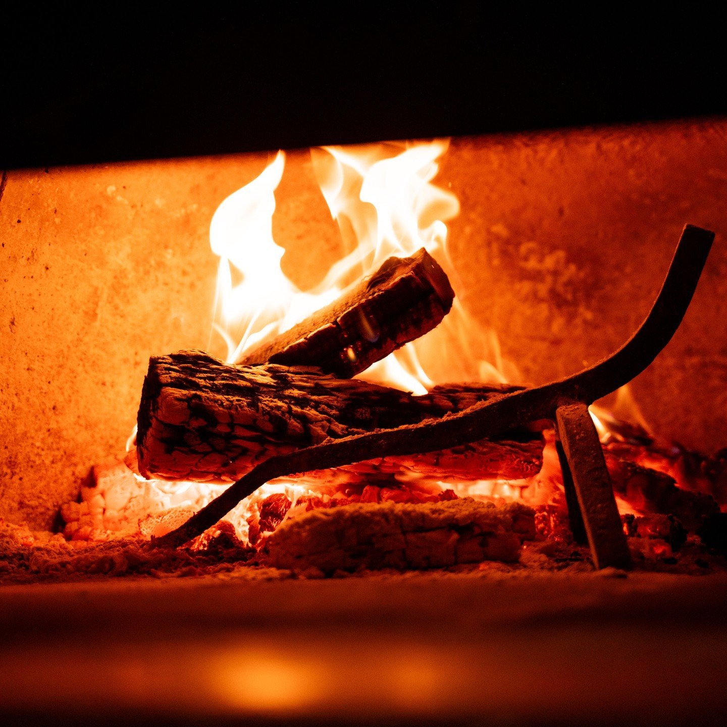 Feeling the warmth from our wood fire, where deliciousness is born. 🔥🍽️ Come and experience the irresistible flavours from our kitchen. 

#WoodFire #CulinaryMagic #OurRestaurant

Contact us!

☎️ 02 9572 7607
📍 159 Norton Street
Leichhardt 204