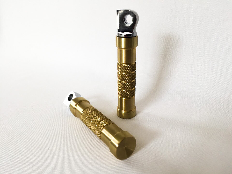 Brushed Brass Barrel Peg 1.jpg