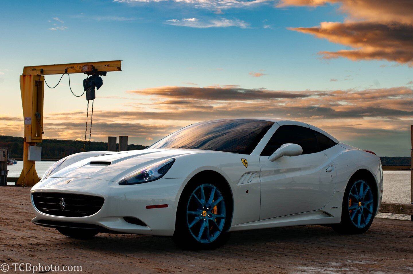 2012 Ferrari California

#ferrari #ferraricalifornia #supercar #supercars #automobilephotography #nikon #nikonphotography