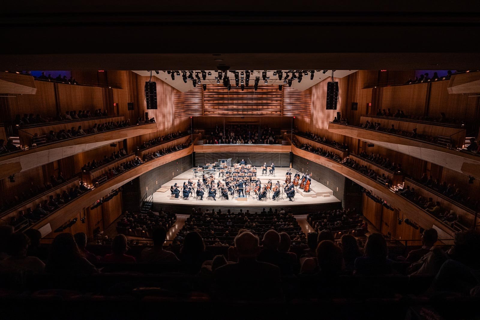 New-York-Philharmonic-David-Geffen-Hall.jpg