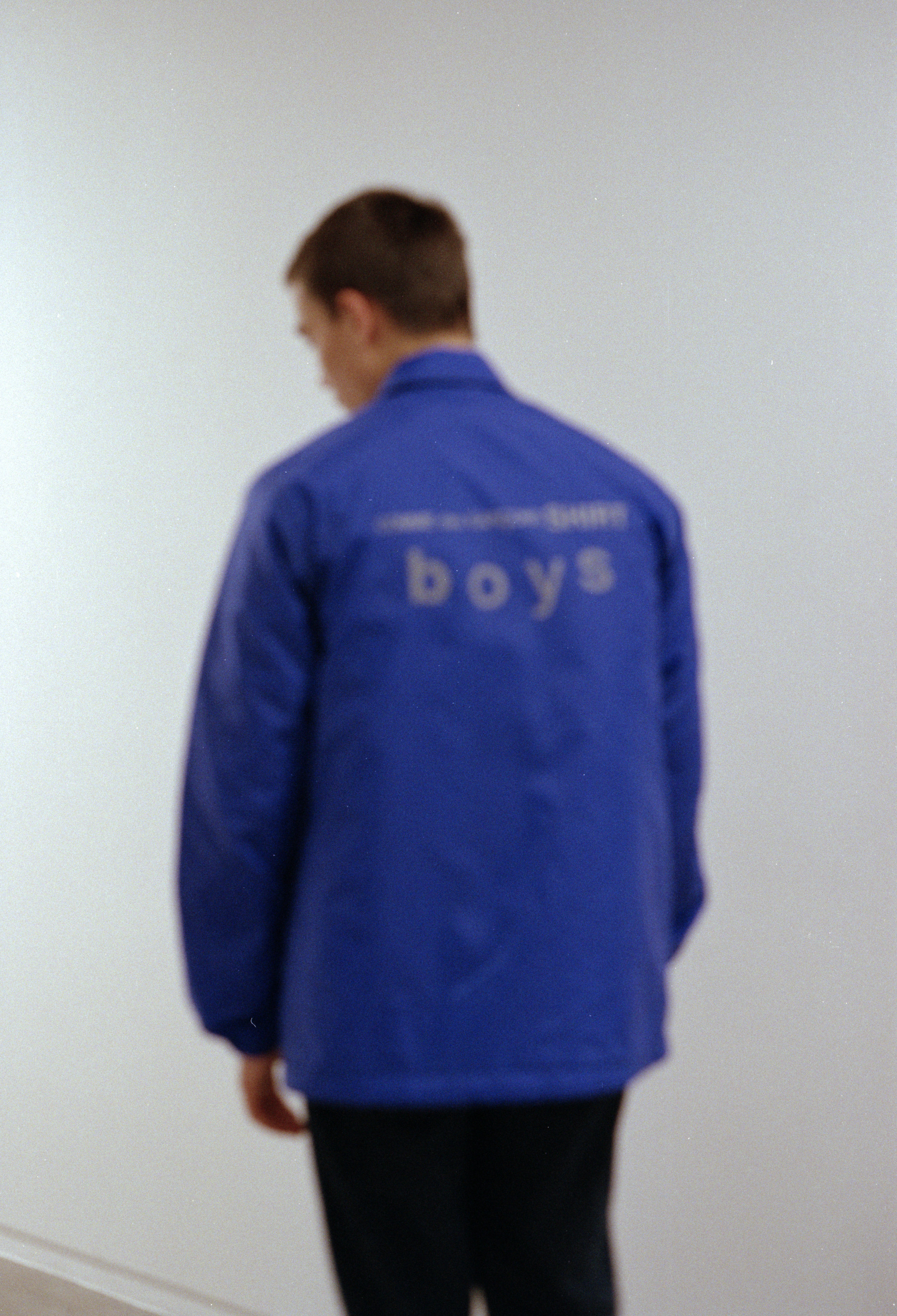 Kornelius: Jakke COMME DES GARCONS SHIRT Bukse: LEE