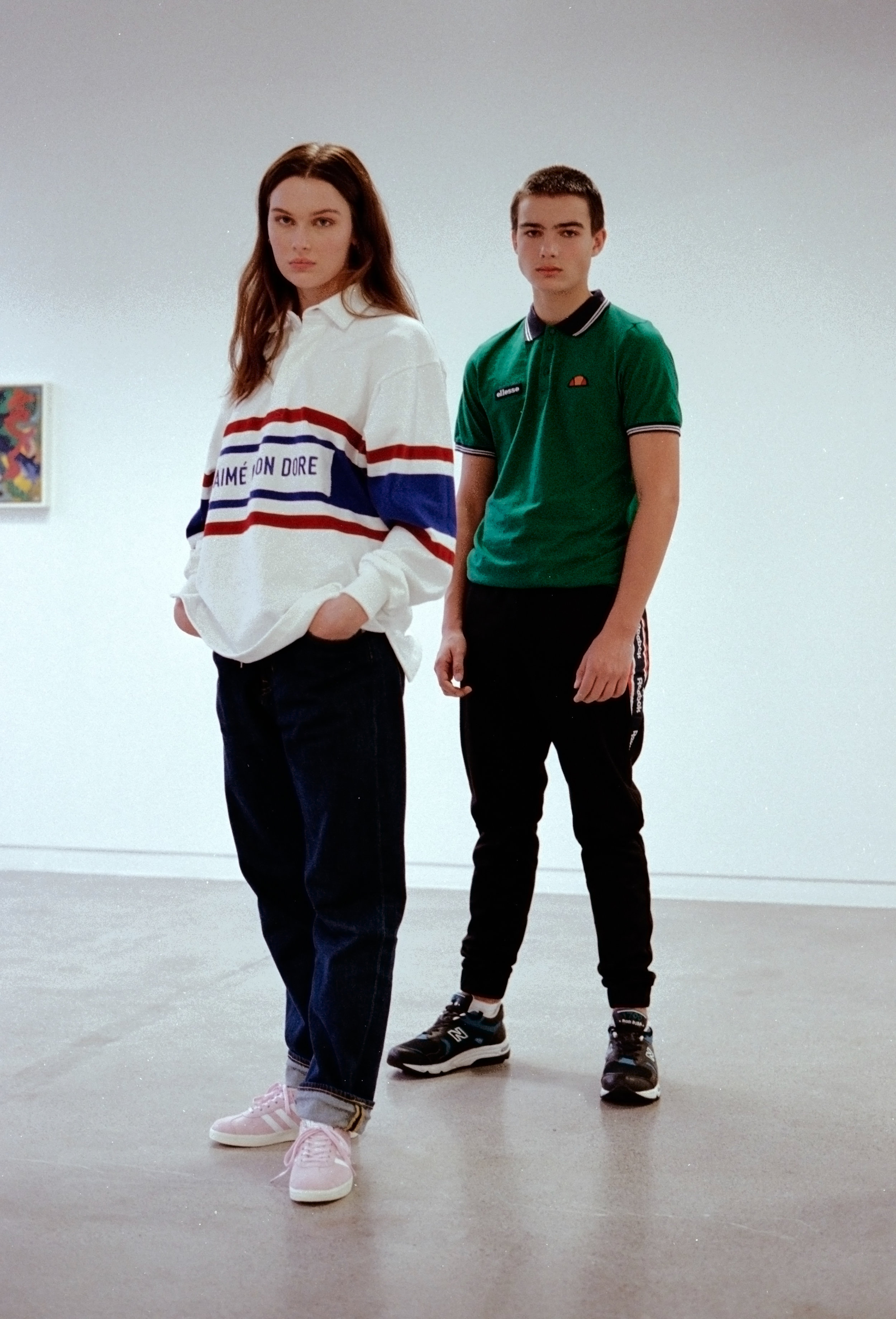 Pauline: Genser AMIÉ LEON DORE / YME UNIVERSE Bukse: LEE Sko: ADIDAS Kornelius: T-shirt ELLESSE Bukse REEBOK Sko NEW BALANCE