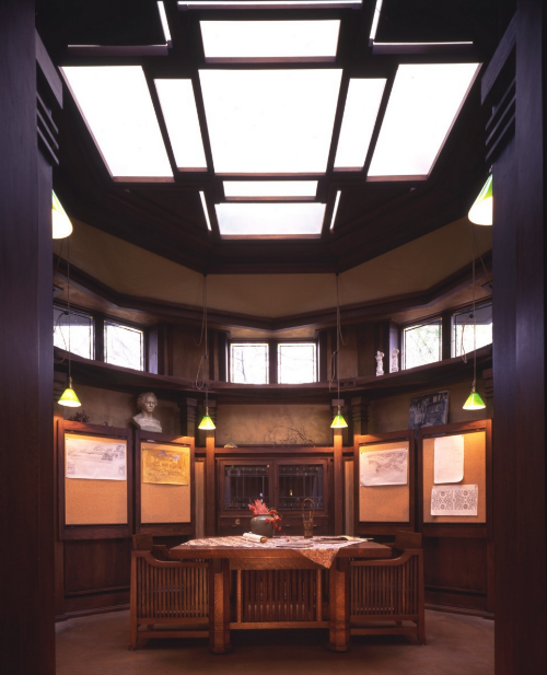 Frank Lloyd Wright Studio Library