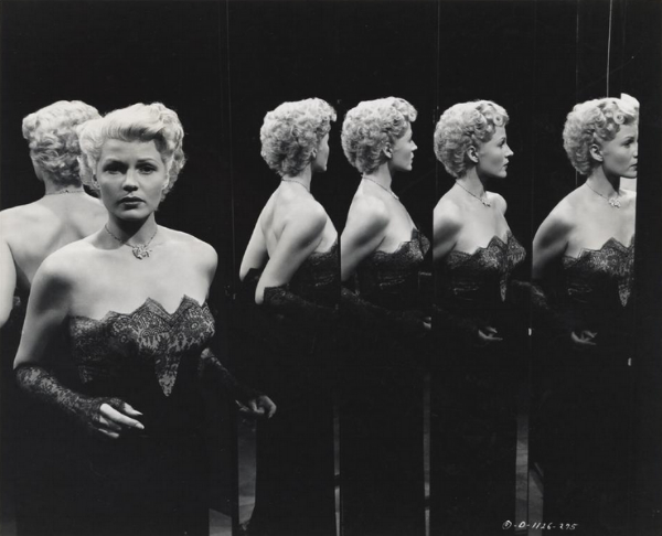 rita-hayworth-lady-from-shanghai.png