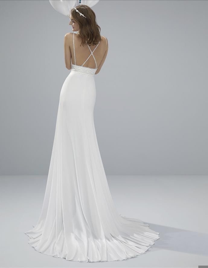 Pris: 9999 kr.