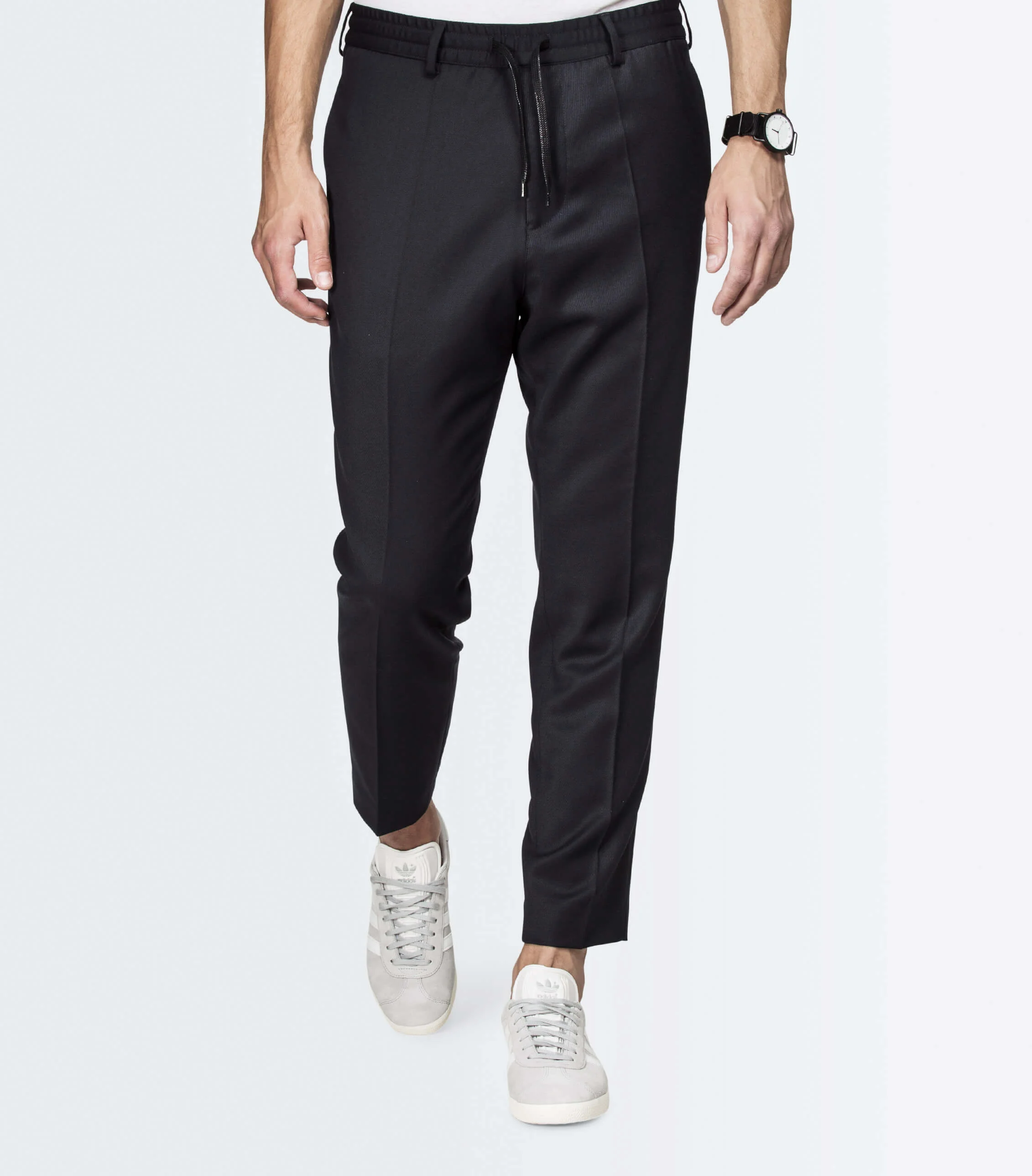 M._Noah_Cropped_Navy10509_01.jpg