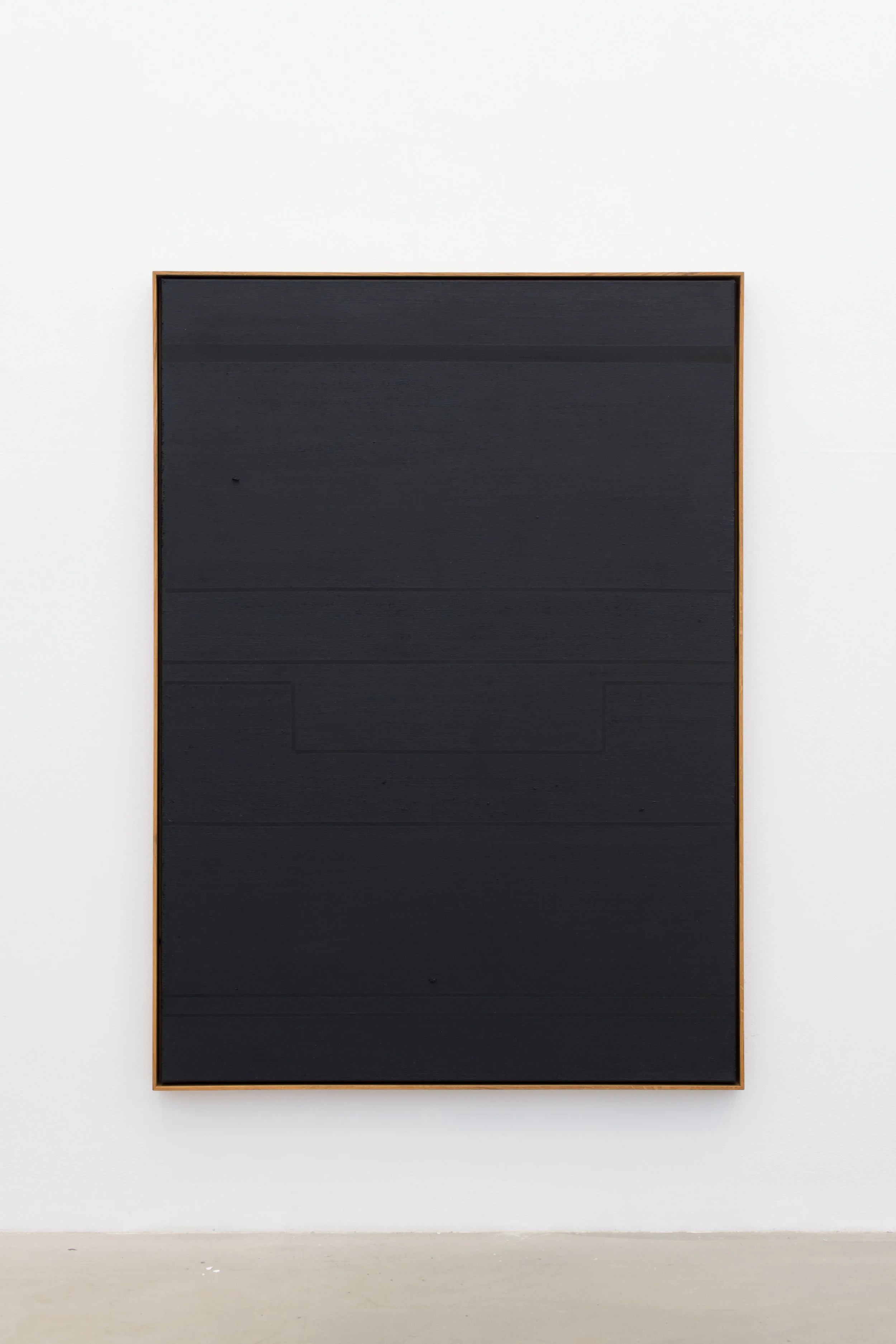 “It’s All Under The Hat 3”, acrylic and oilstick on canvas in oak frame, 163 x 117,5 cm.