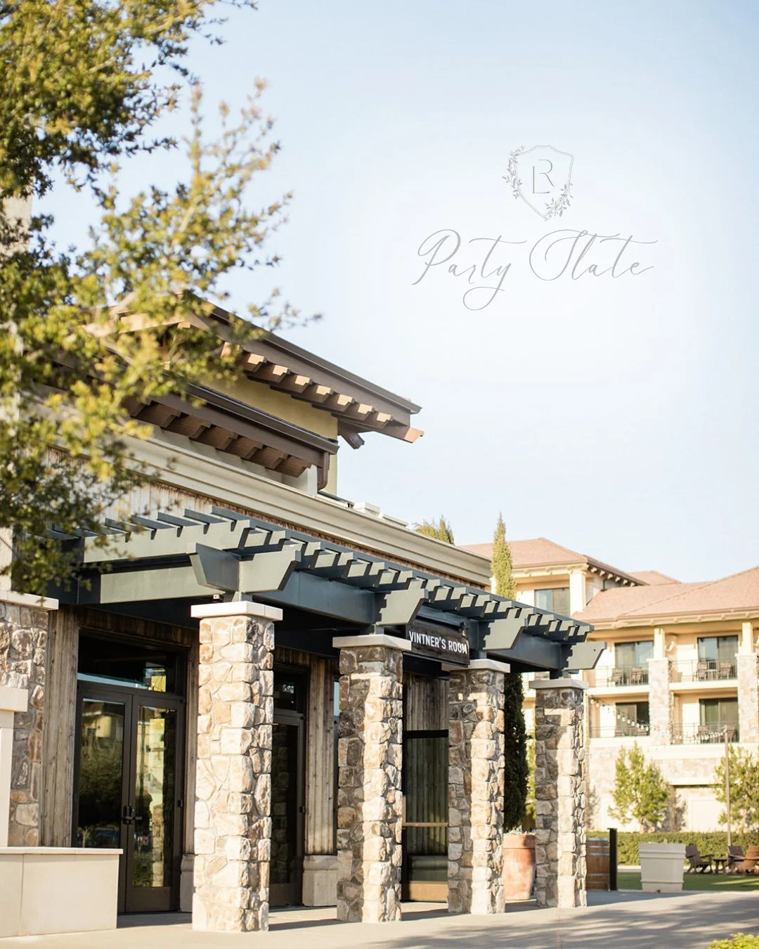 Crafting a playful, floral-focused event for @partyslate and the crème de la crème of the event industry was no small feat! Our goal? To create a vibrant, joy-filled space that sparked connection, conversation, and creativity among indu