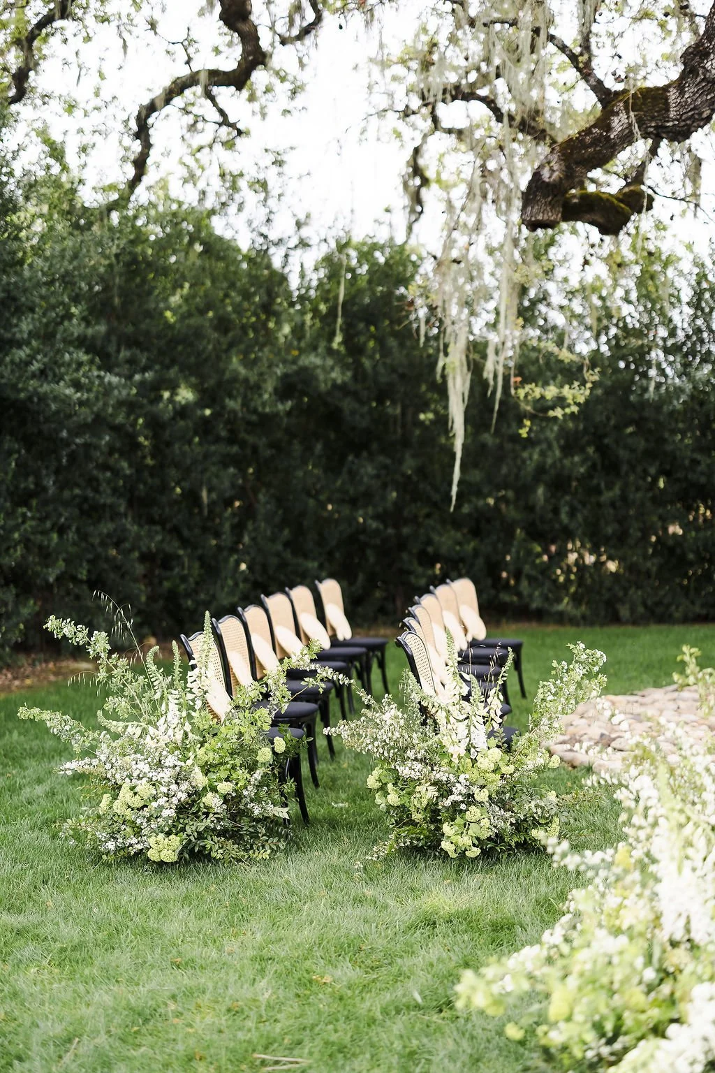 Modern Ceremony Seating – Napa Valley | L’Relyea Events