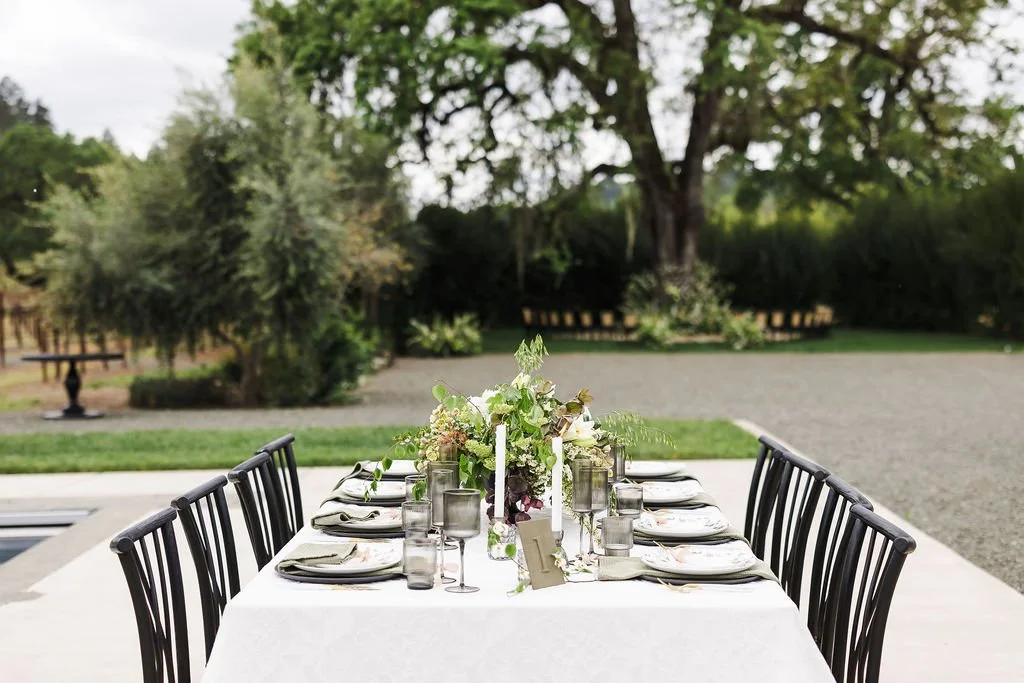 Vineyard Ranch Wedding Outdoor Dinner table – Napa Valley | L’Relyea Events