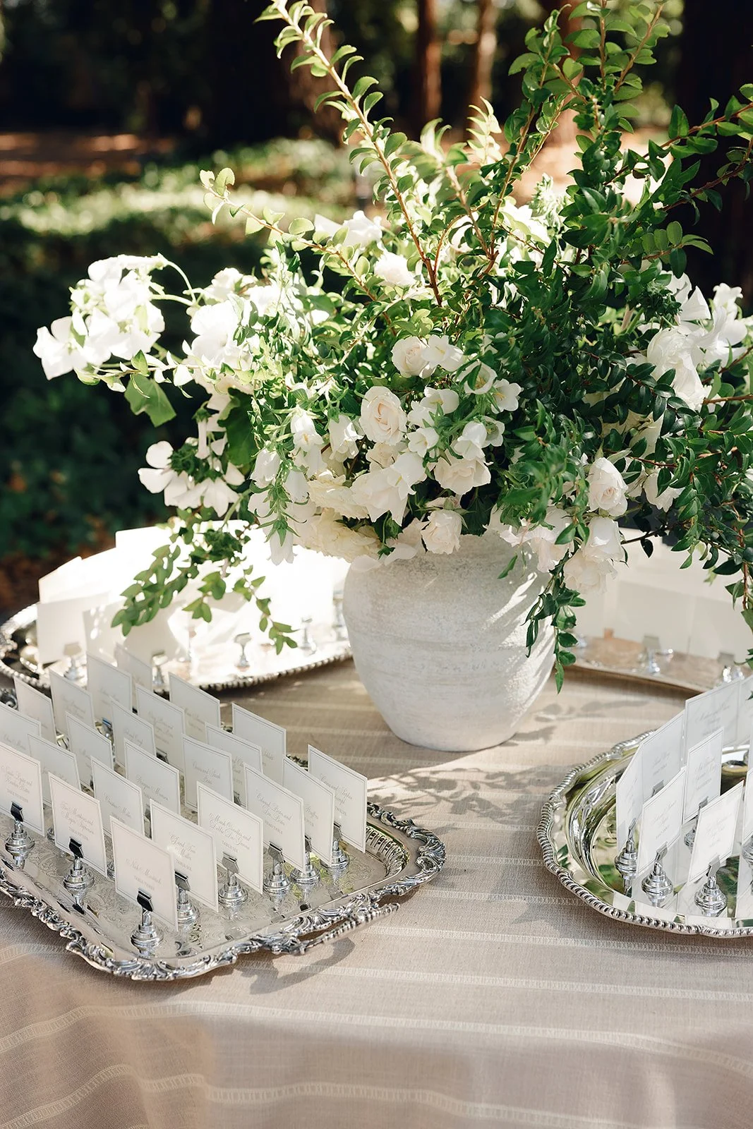  Detail shot of wedding floral accents and décor at Oak Grove Estate in Sonoma County, designed by L’Relyea Events.