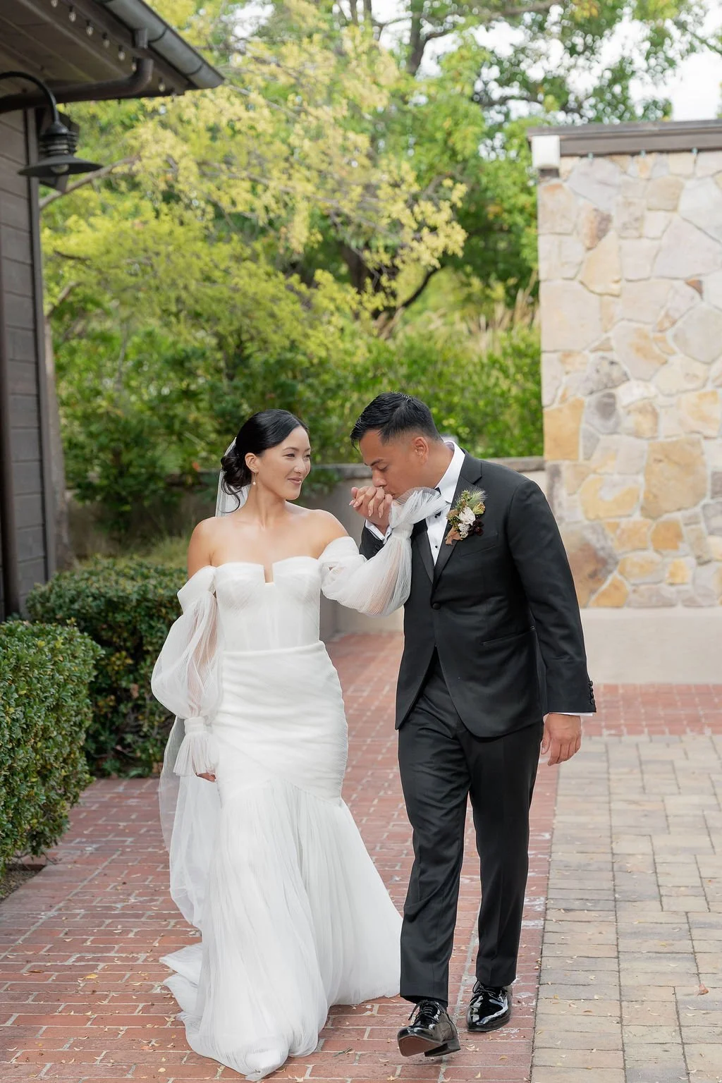 omantic Vineyard Portraits – Estate Yountville Wedding