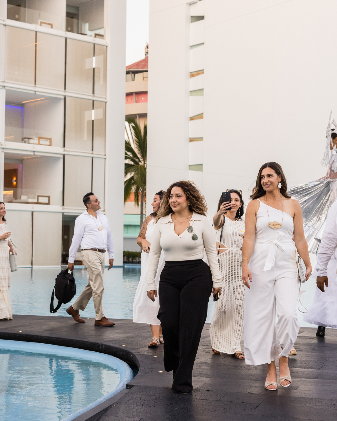 Copy of Post 4 Carousel - Dinner design Kohl Mansion Wedding (1280 x 540 px) (1280 x 540 px) (Instagram Post (45)) (4).png